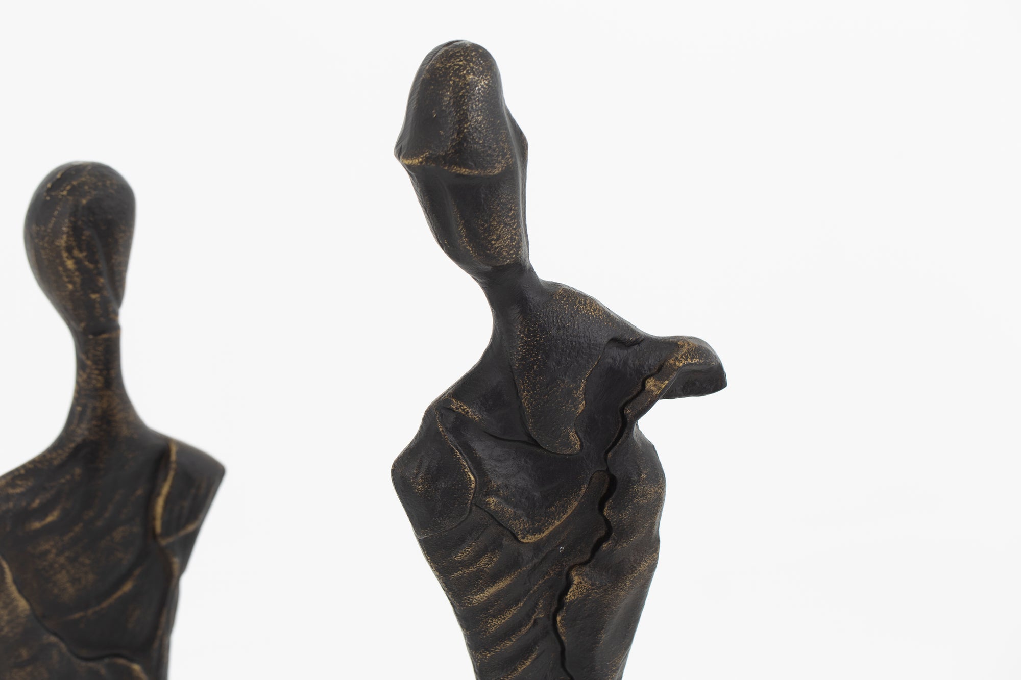 STATUETTE LOGAN L