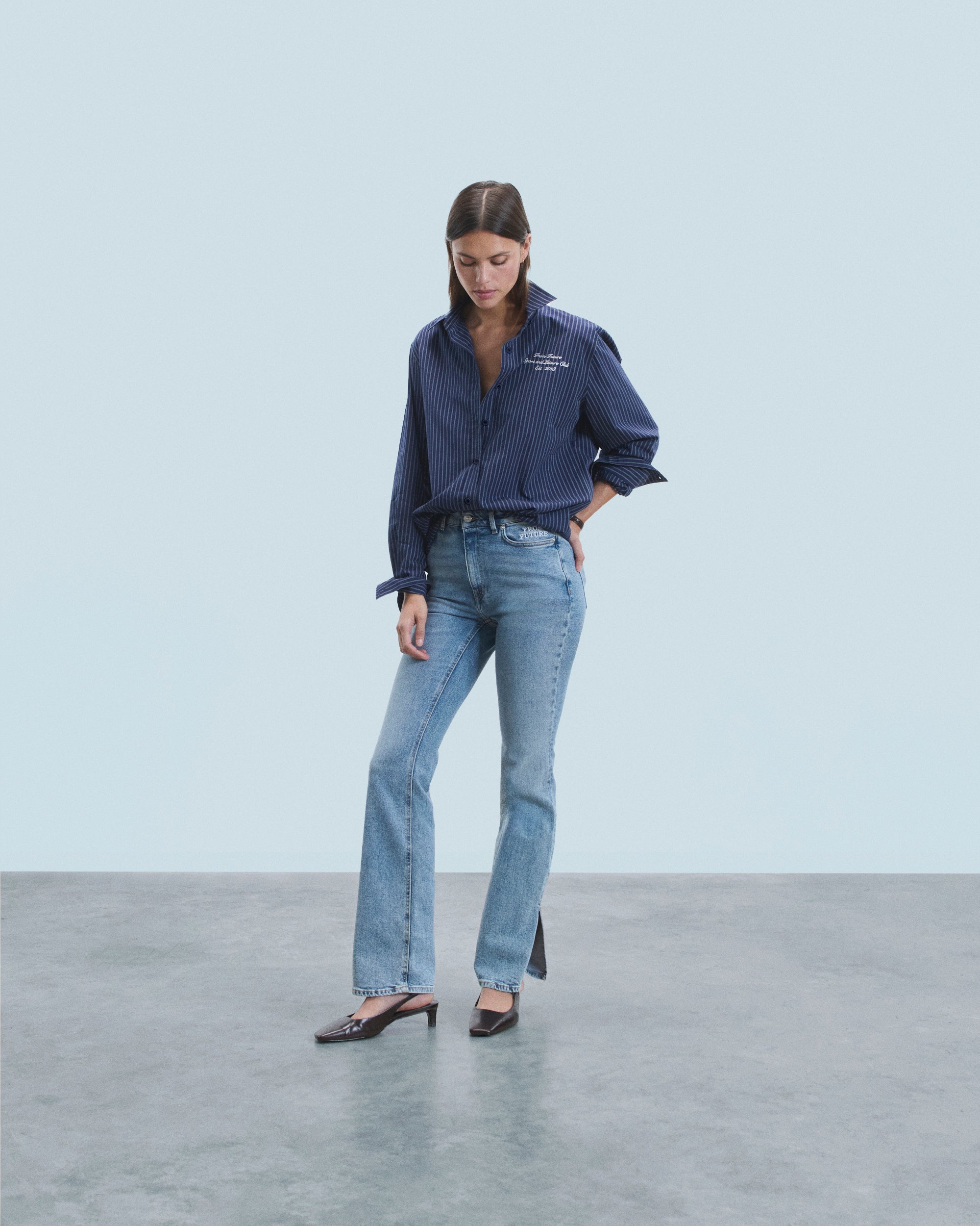 Y. ONLY PORTE / BLEU CLAIR / NEW / QTY : 1 / Joe Jean Bootcut Fente - Bleu Clair