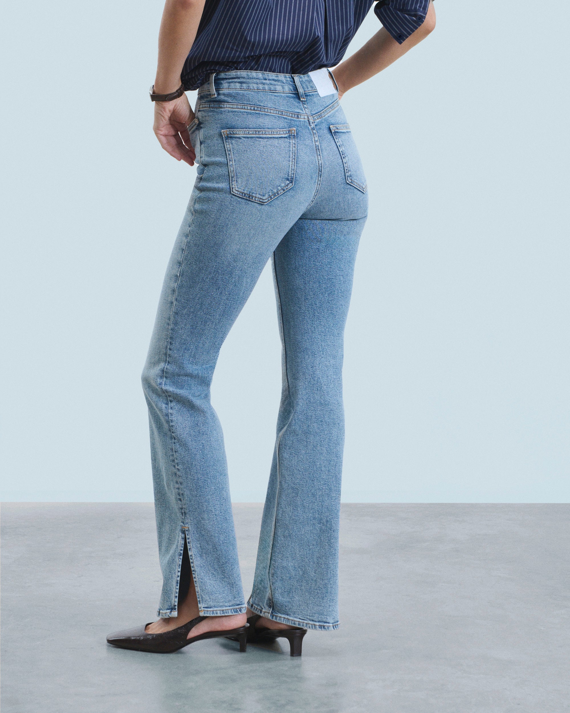 Y. ONLY PORTE / BLEU CLAIR / NEW / QTY : 1 / Joe Jean Bootcut Fente - Bleu Clair