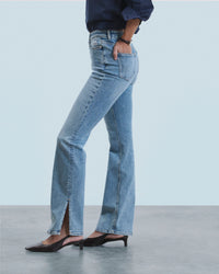 Y. ONLY PORTE / BLEU CLAIR / NEW / QTY : 1 / Joe Jean Bootcut Fente - Bleu Clair