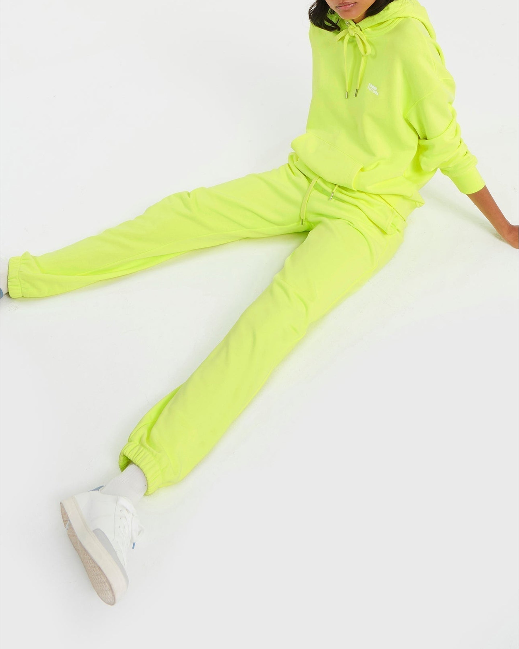 Classic jogging trousers with pockets - Neon Yellow