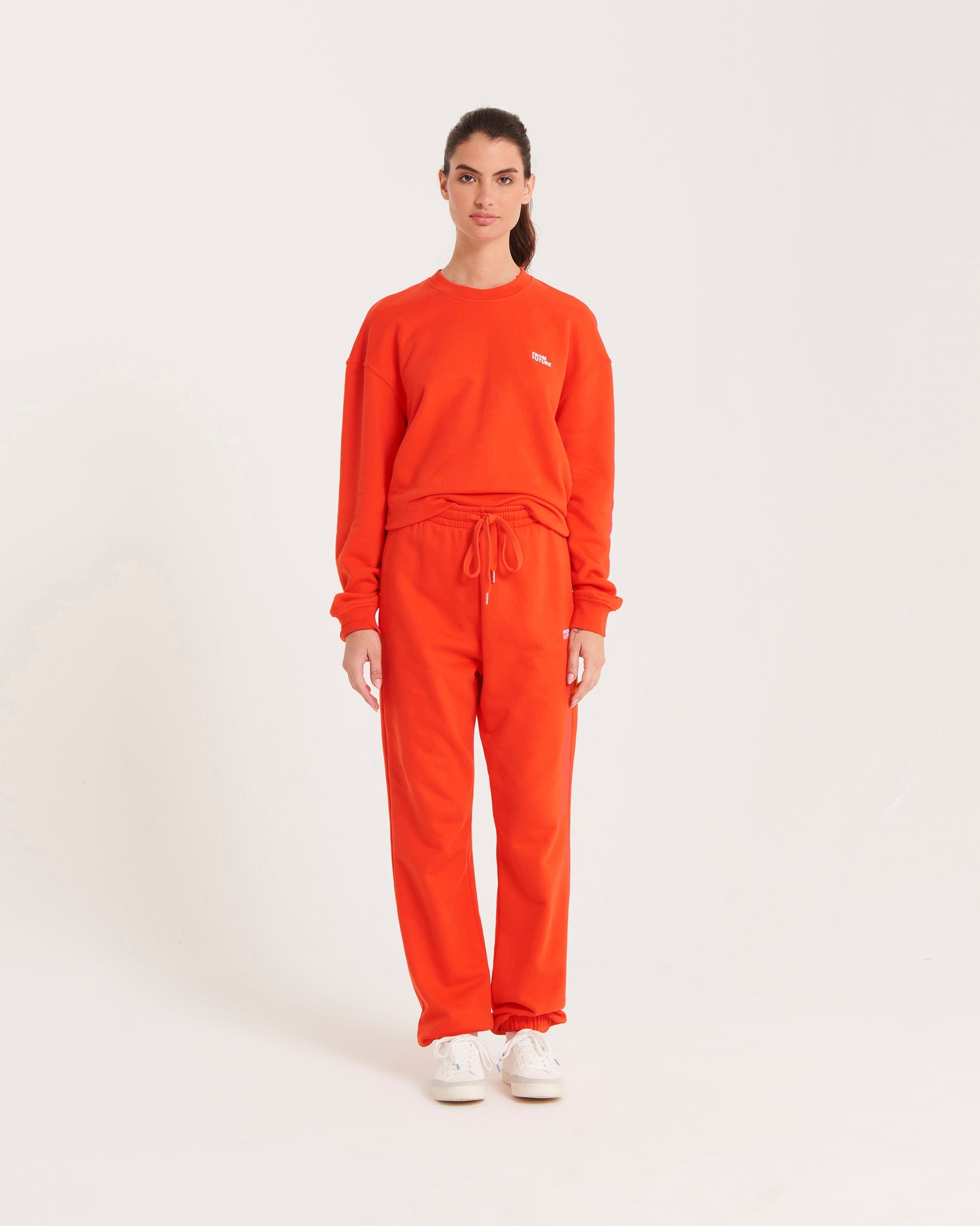 ORANGE FLUO / DJV / QTY : 1 / Pantalon Jogging Broderie FROM FUTURE - Orange Fluo