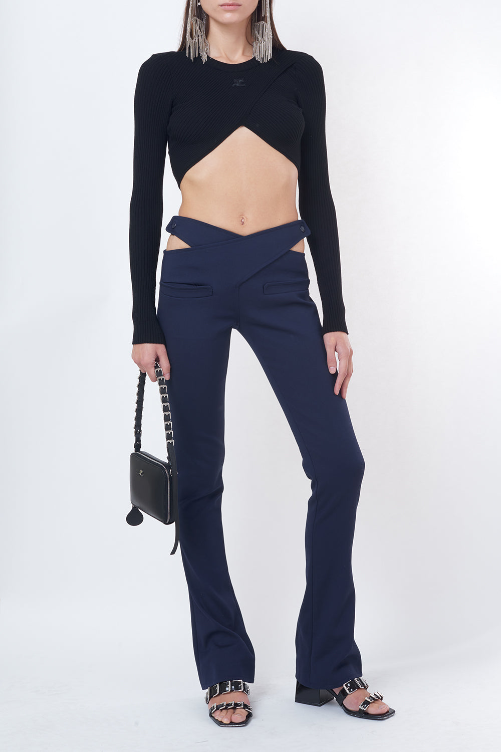 PRIX MARQUE : 120 / PANTALON PANTALON CRISS CROSS