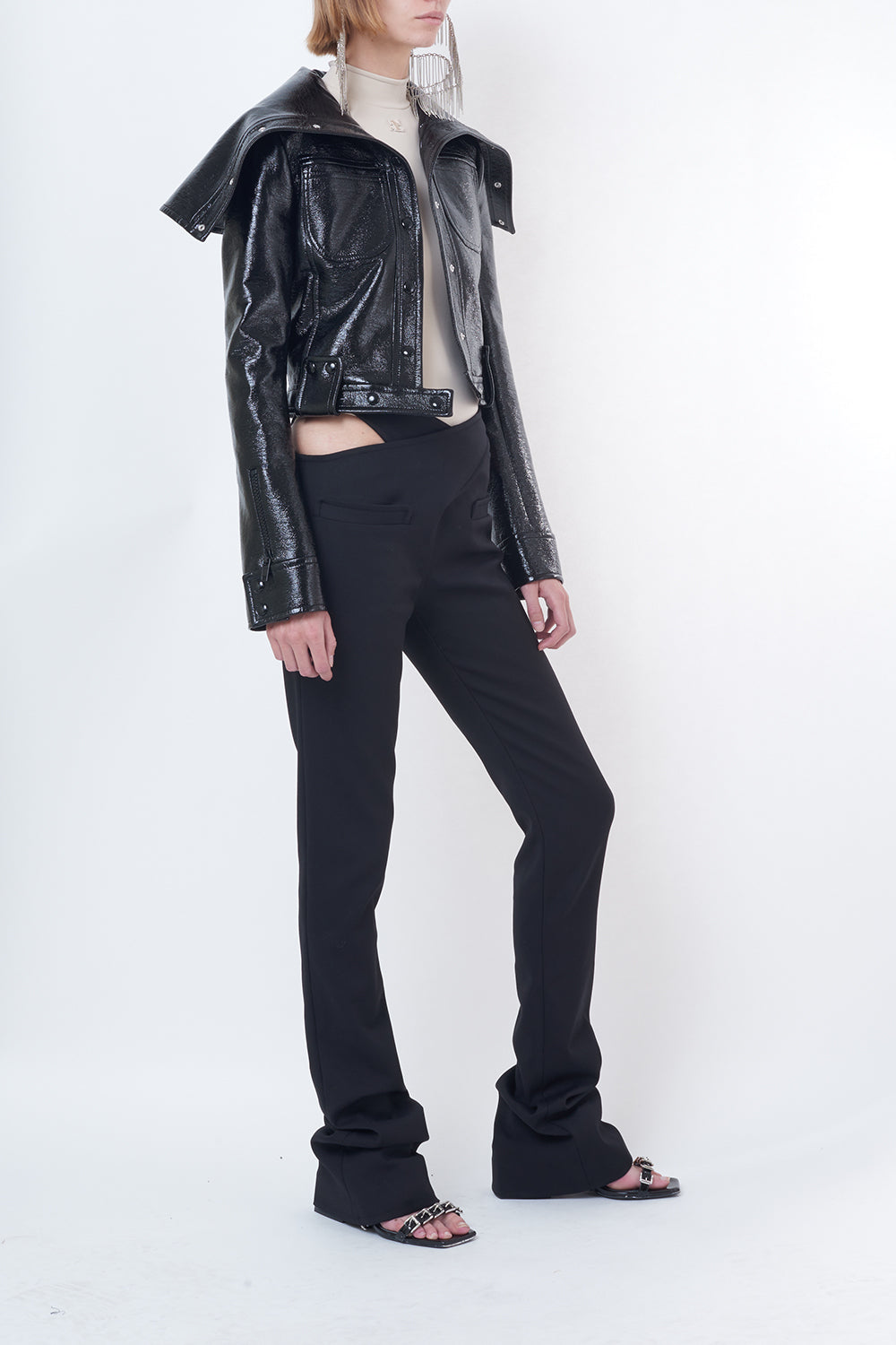PRIX MARQUE : 120 / PANTALON PANTALON CRISS CROSS