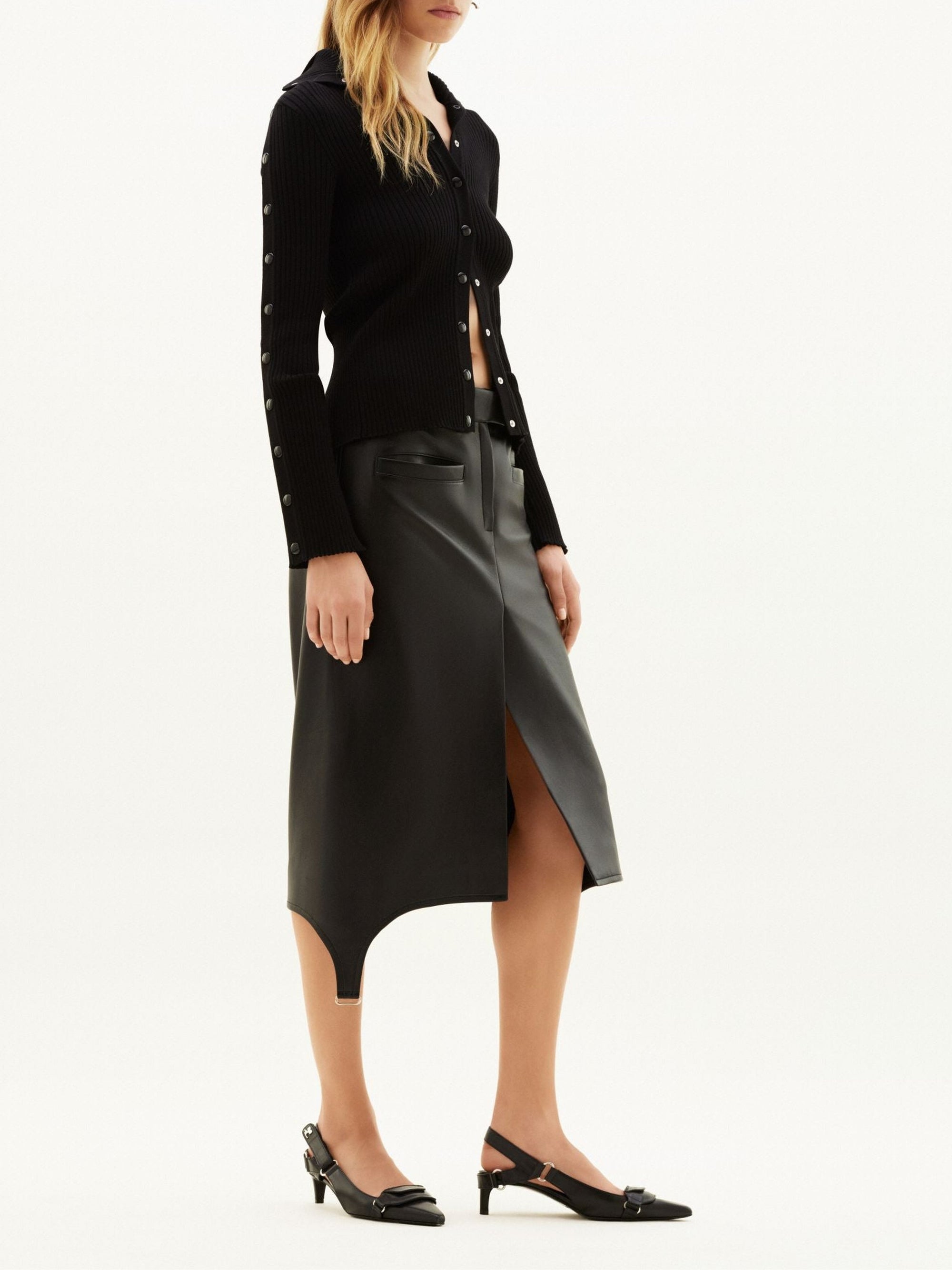 4pcs RELIQUAT 590€ / Jupe bretelles longues en cuir - Black