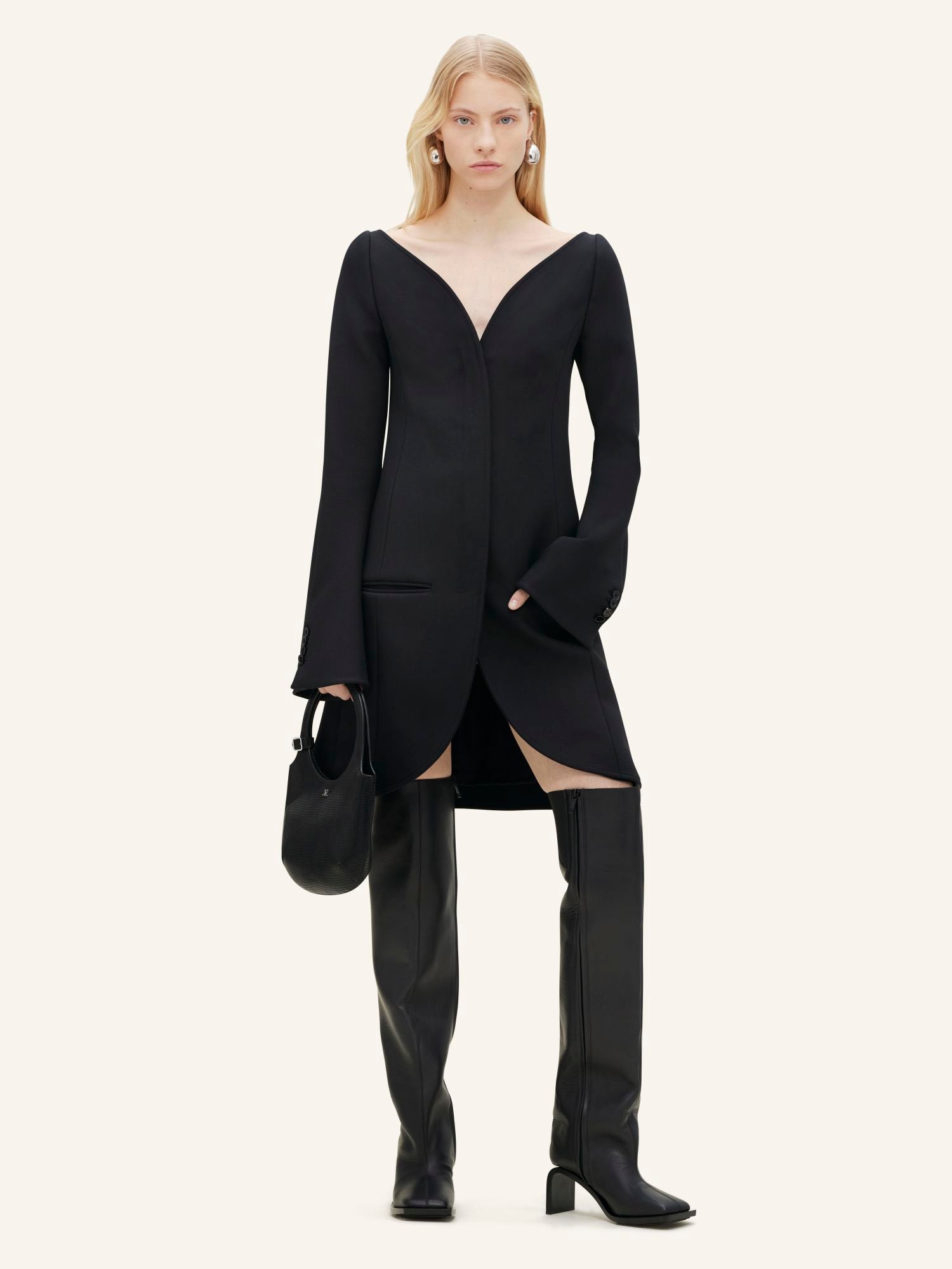 BLACK MANTEAU ELLIPSE HÉRITAGE EN CRÊPE