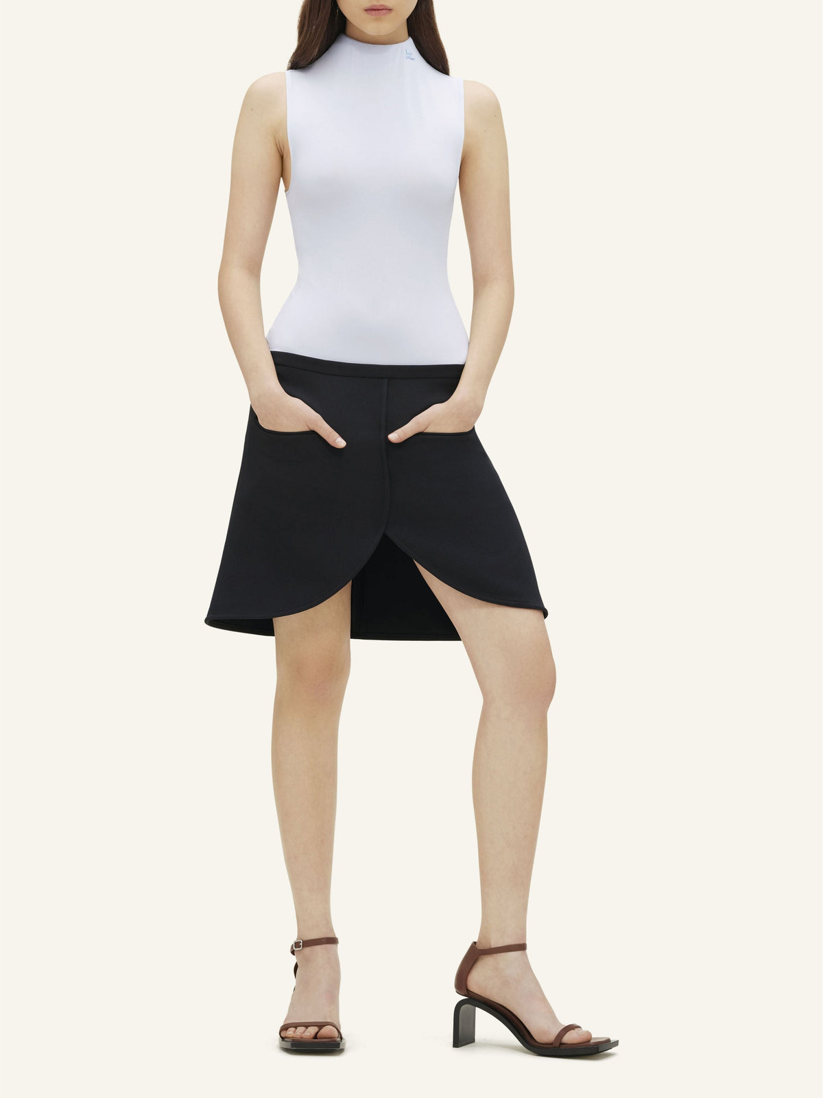 PRIX MARQUE : 80 / HIGH NECK SS CREPE JERSEY