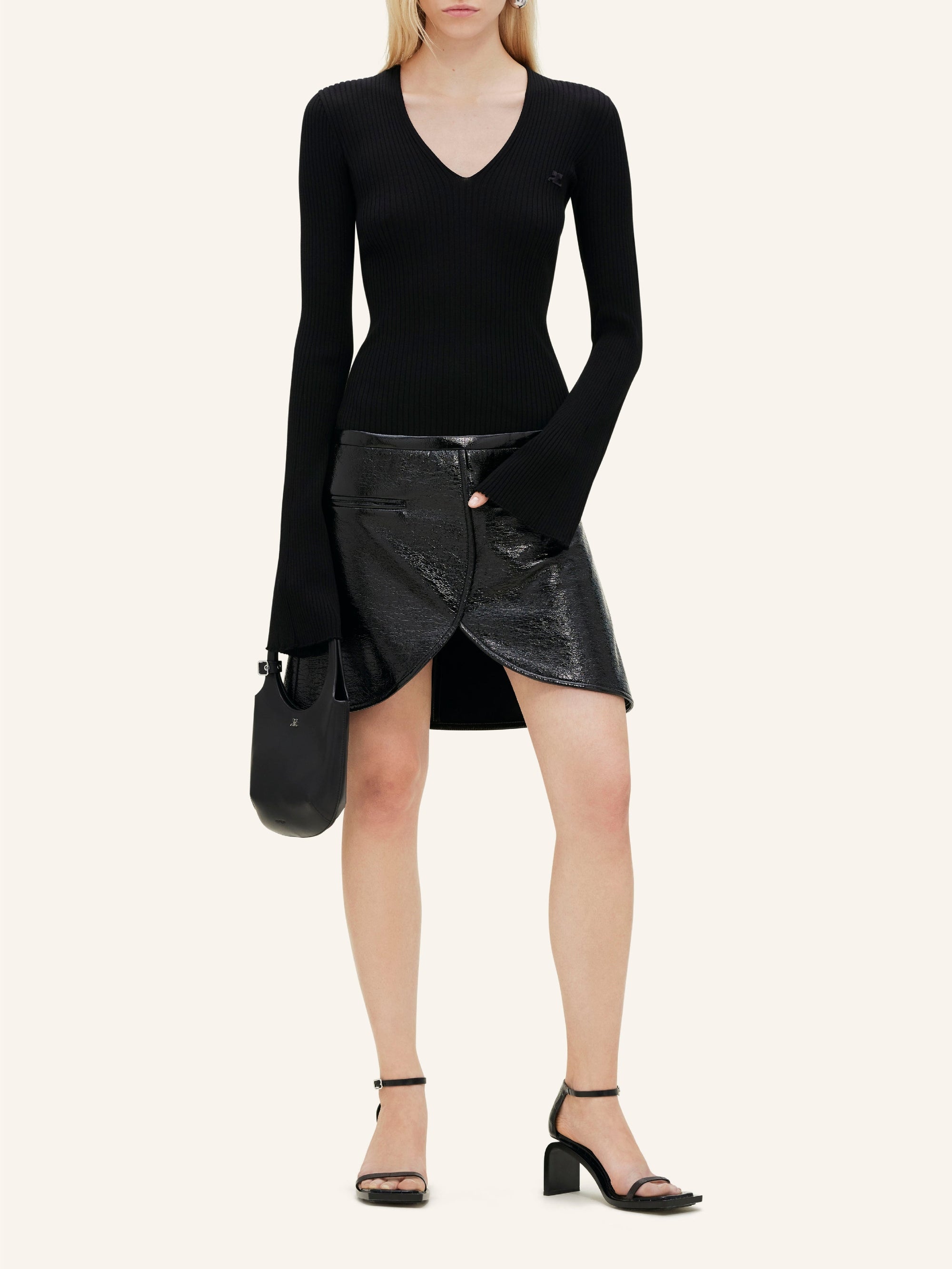 162pcs NEW / PULL COL V EN MAILLE CÔTELÉE - Black