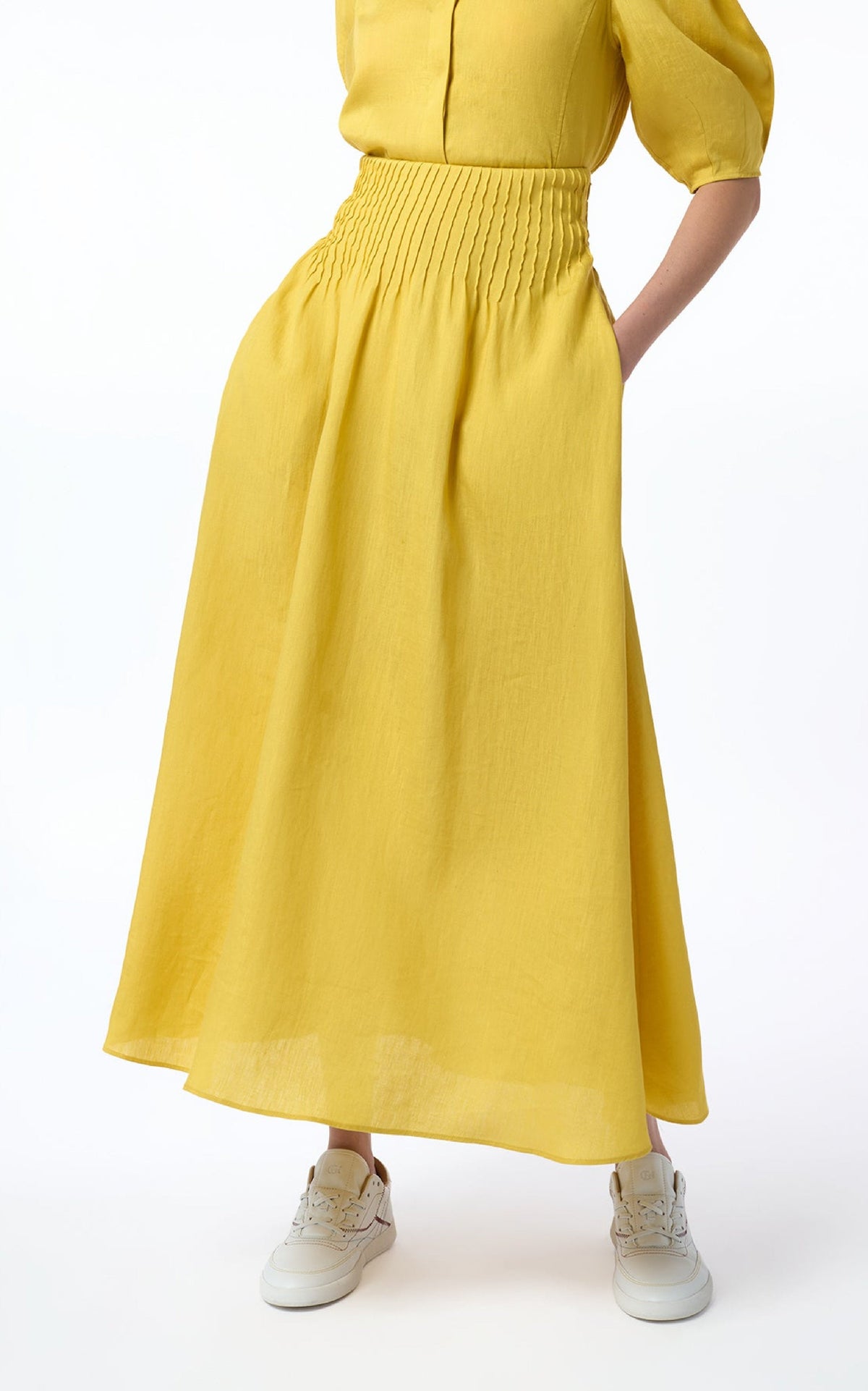 Penelope Skirt en ocre doré lin d’aloès popeline de chemise