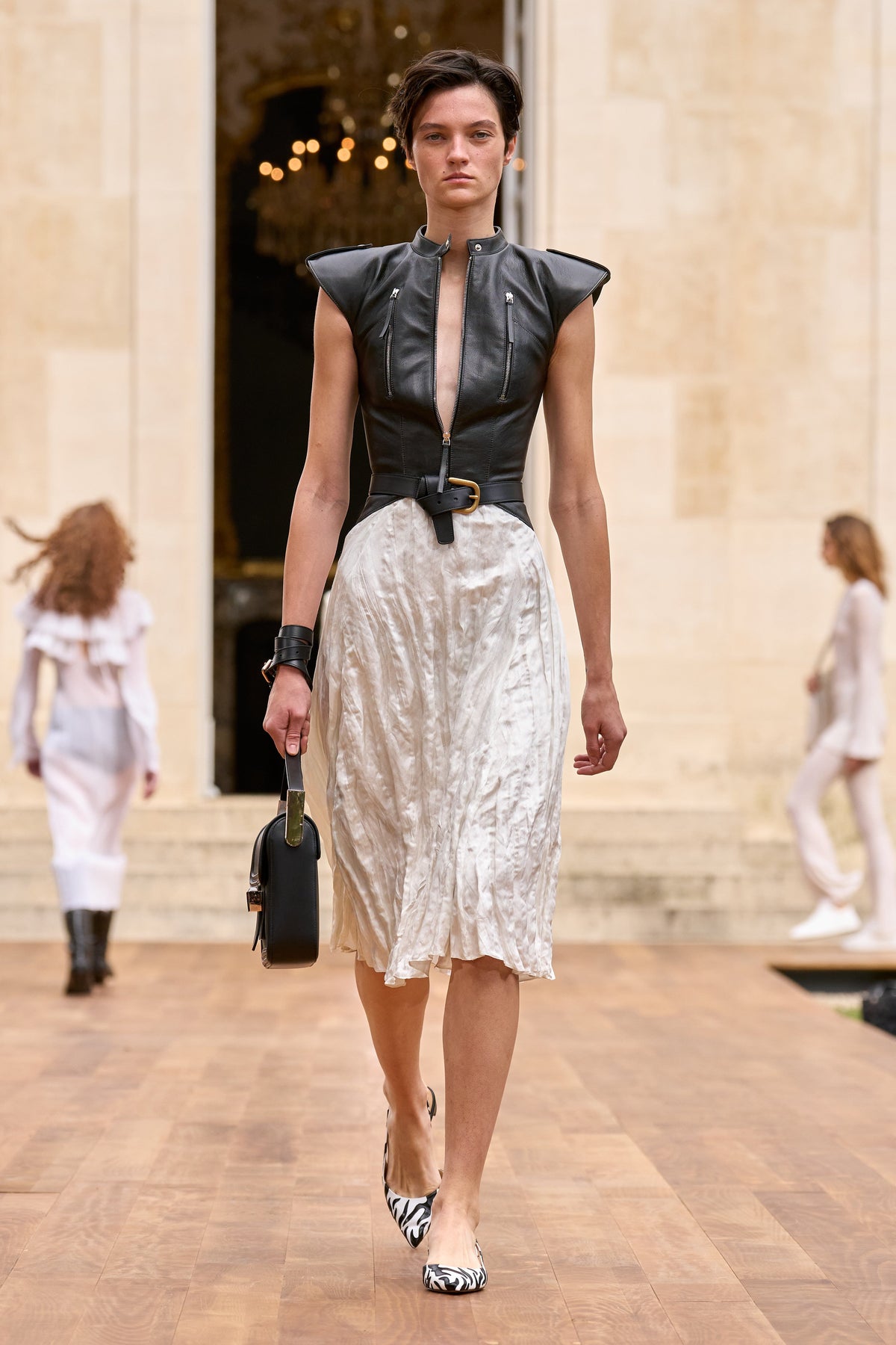 Athena Dress en noir / ivoire calf cuir