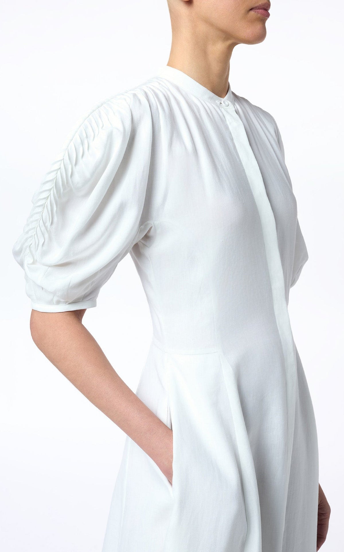 Arabella Dress en blanc lin d’aloès popeline de chemise