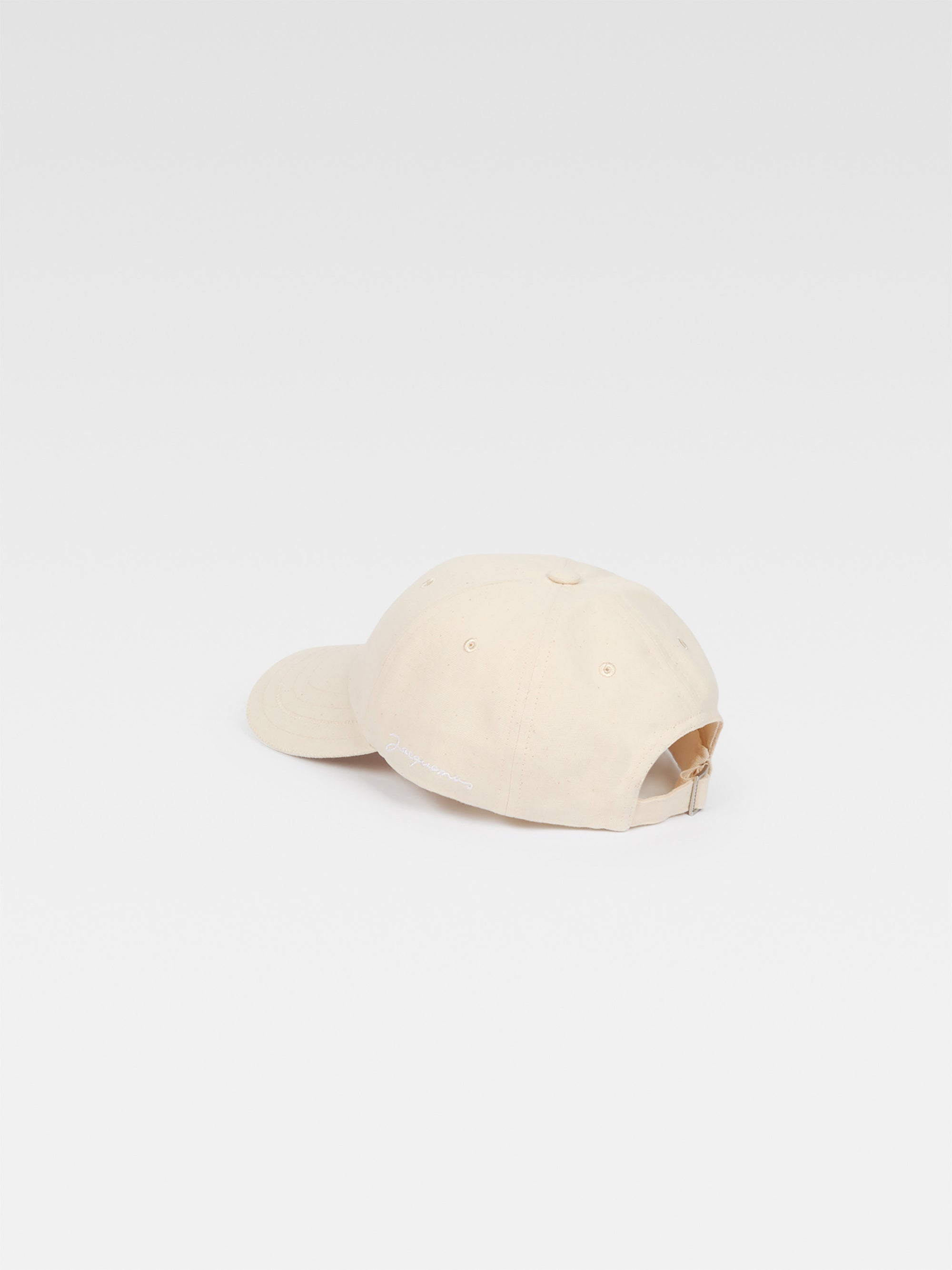 LA CASQUETTE JACQUEMUS