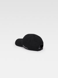LA CASQUETTE JACQUEMUS