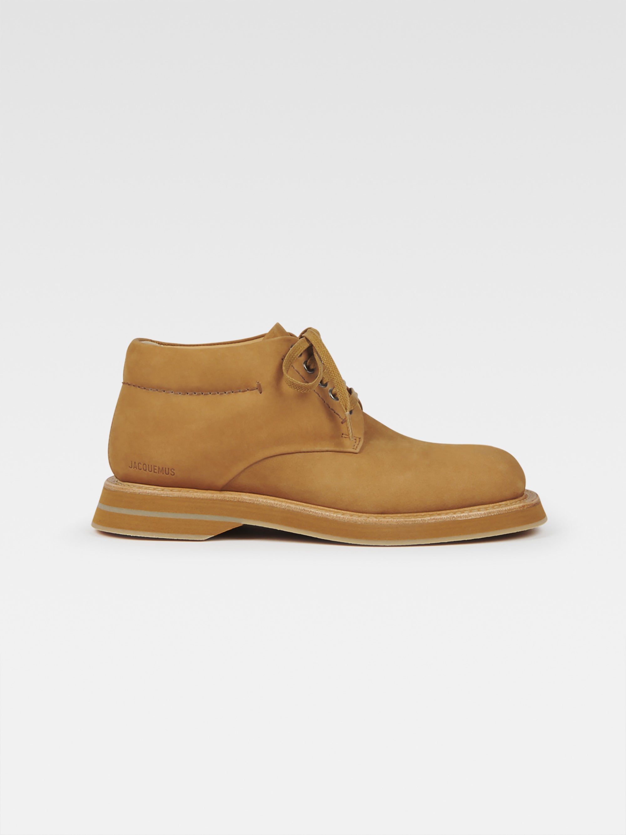 LES CHAUSSURES BRICOLO