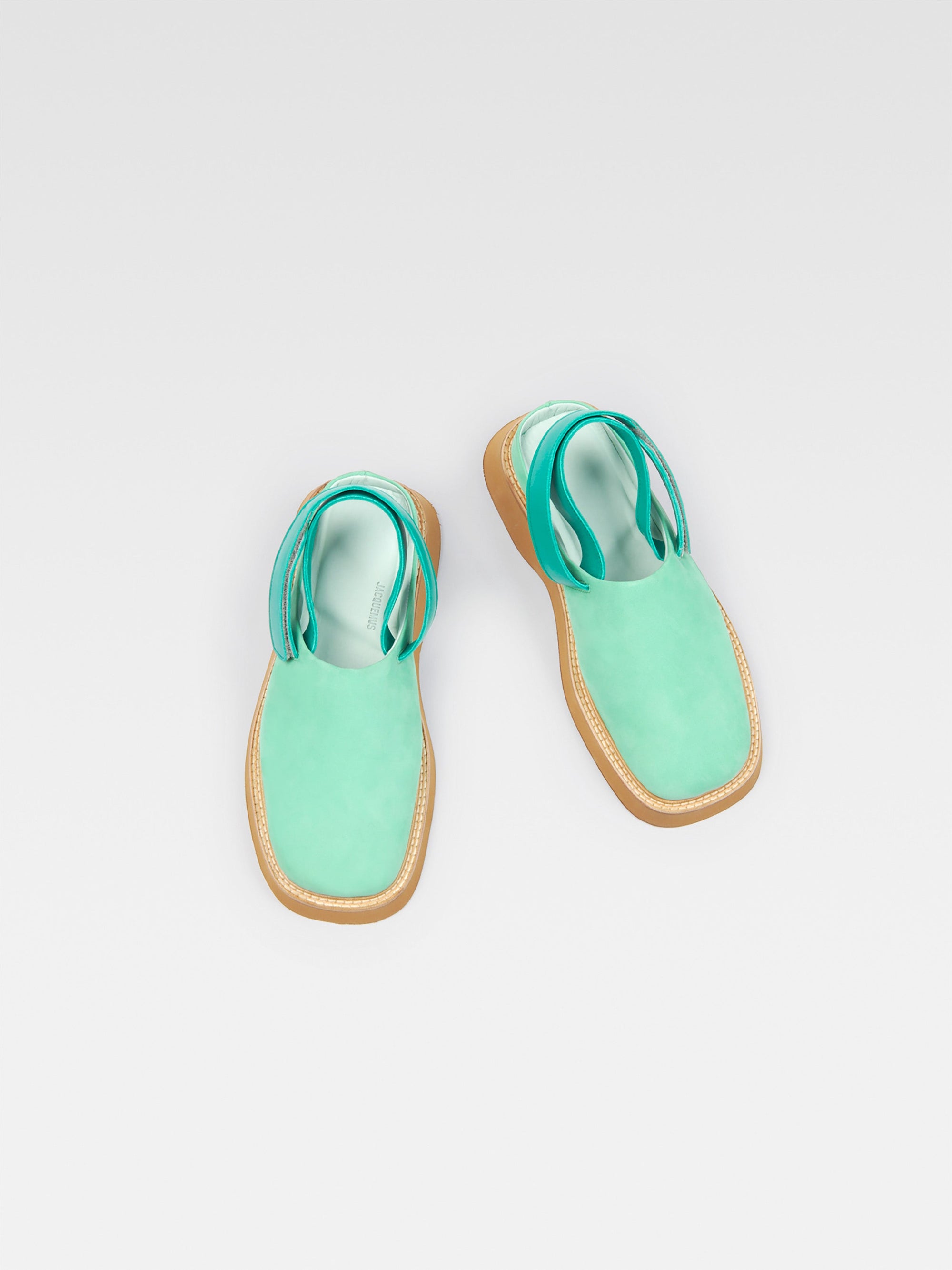 GREEN LES MULES CARRE