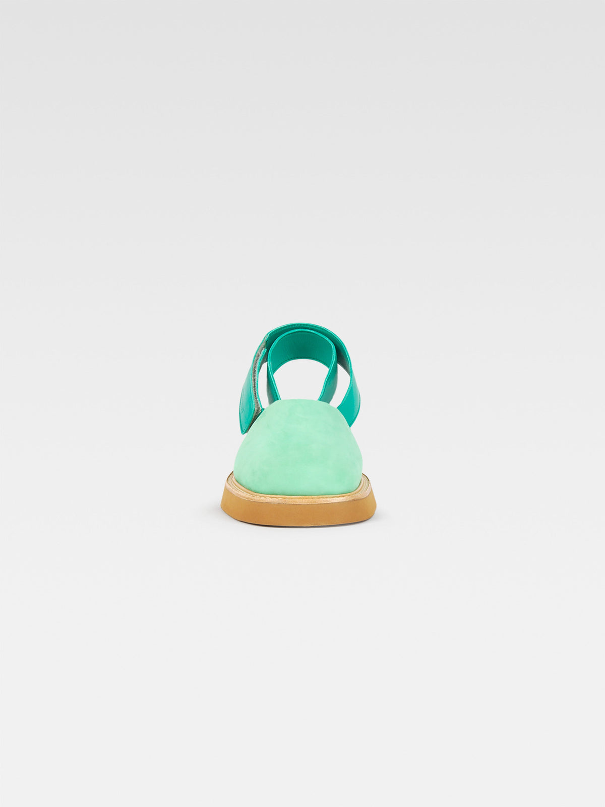 90€ / 2 sold //4 QTY / ST50%   Mules Carré en cuir - Green