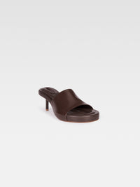 BROWN LES MULES ARGILLA