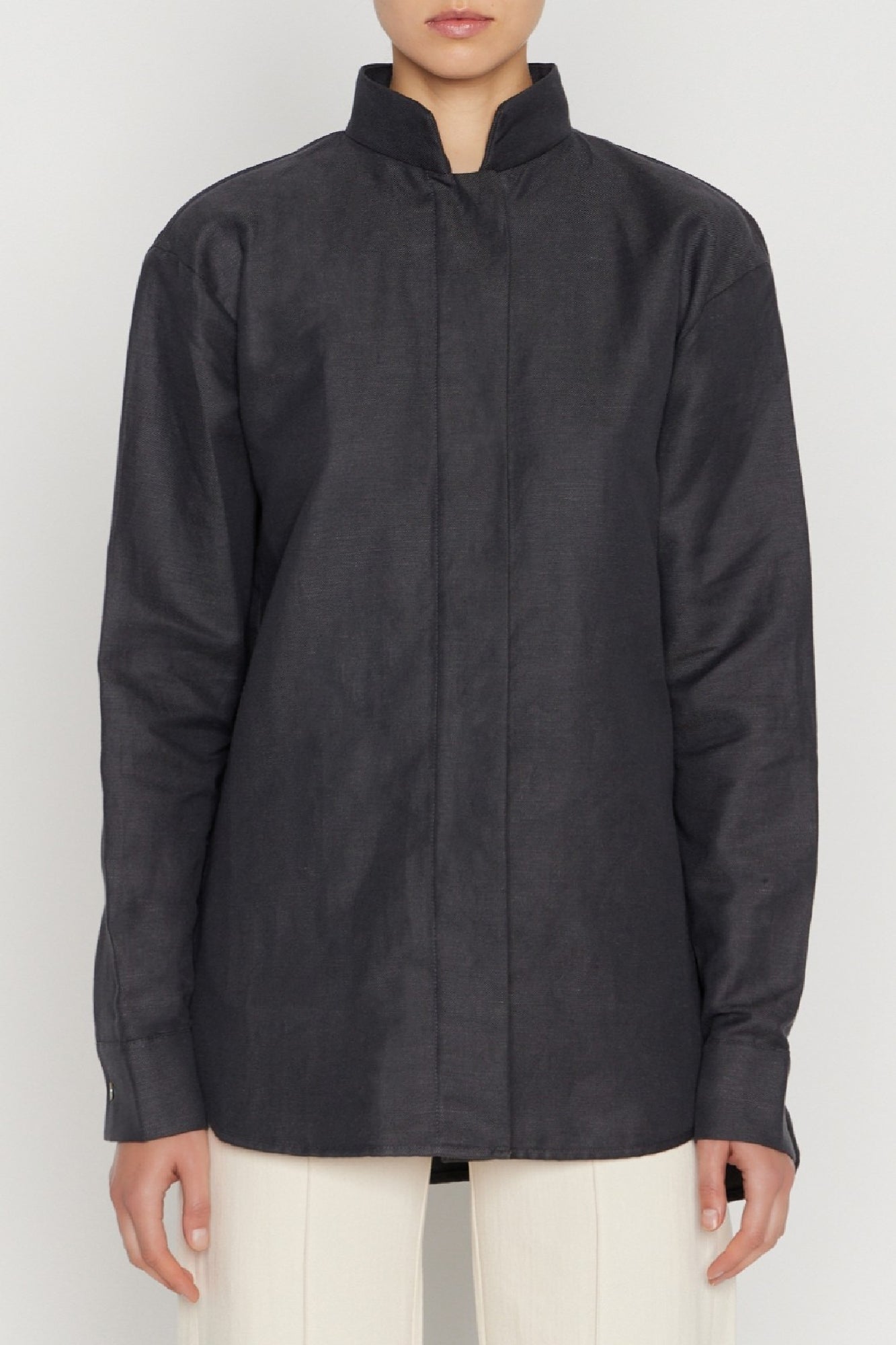 13qty RELIQUAT 75€ / BLACK ROBERT SHIRT Chemise à col montant