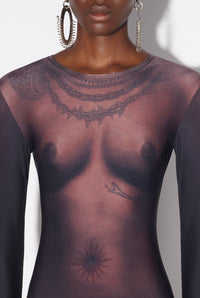 Robe longue Tattoo imprimée - Dark Nude
