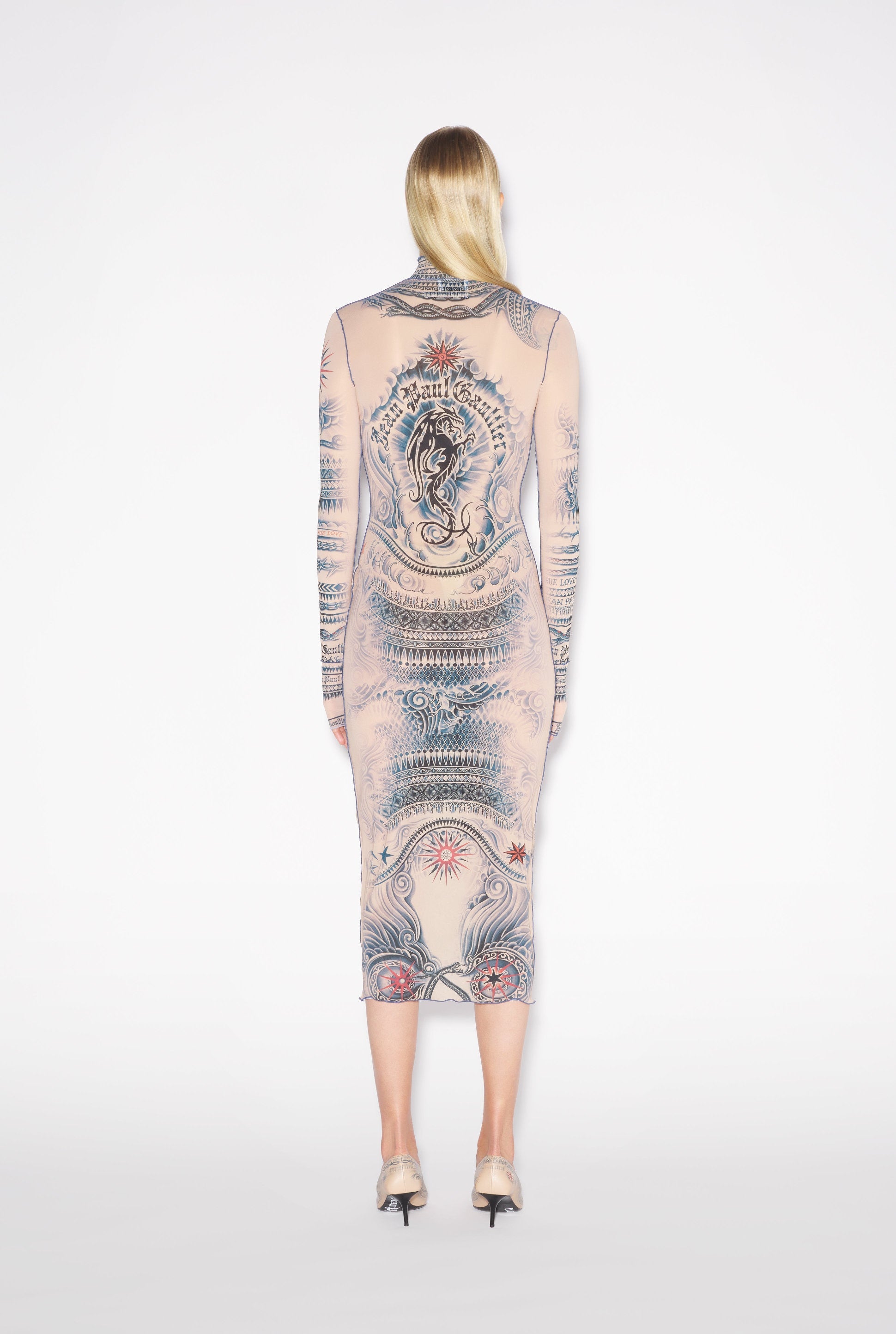 Robe longue Tattoo imprimée - Nude & Blue & Red