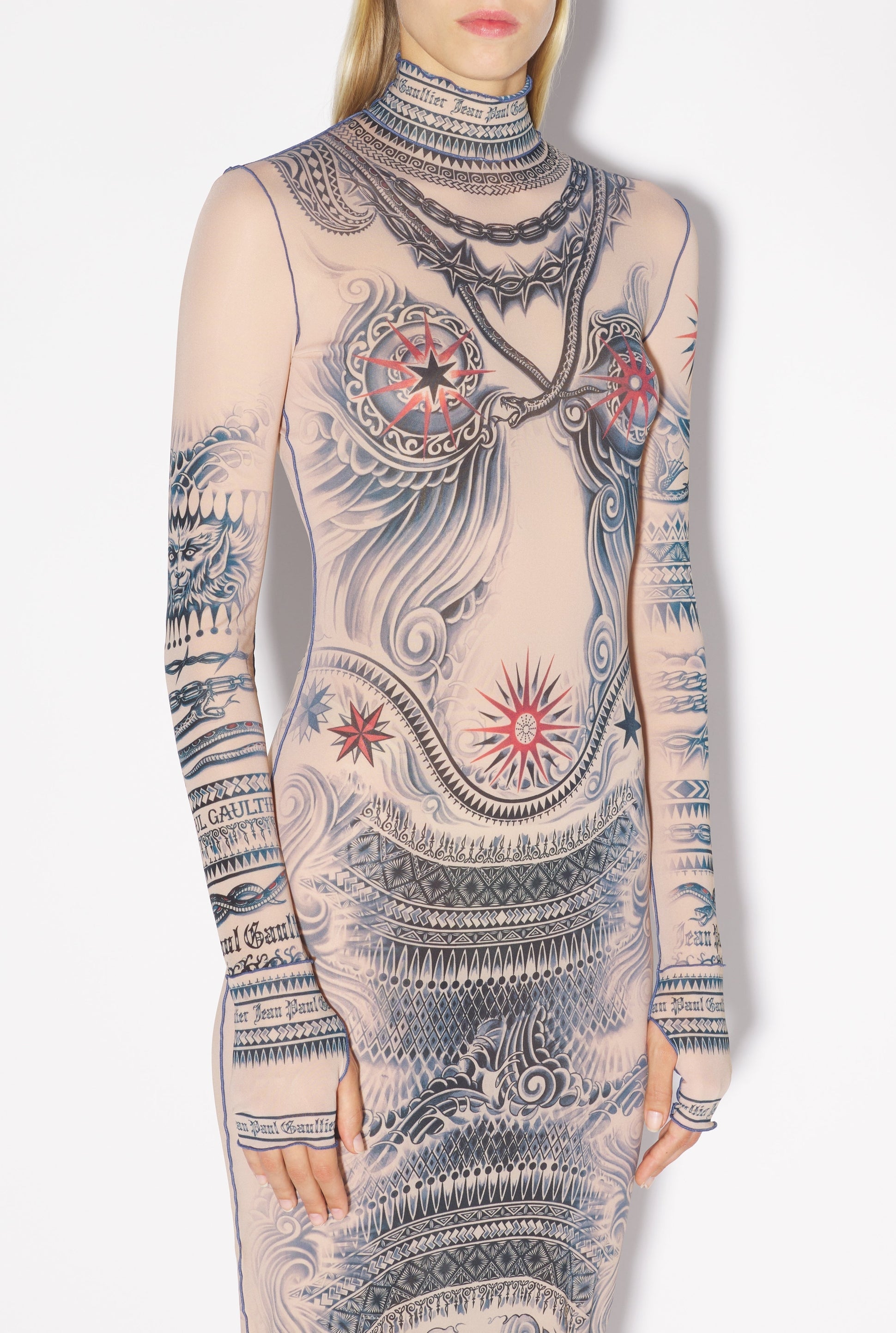 Robe longue Tattoo imprimée - Nude & Blue & Red