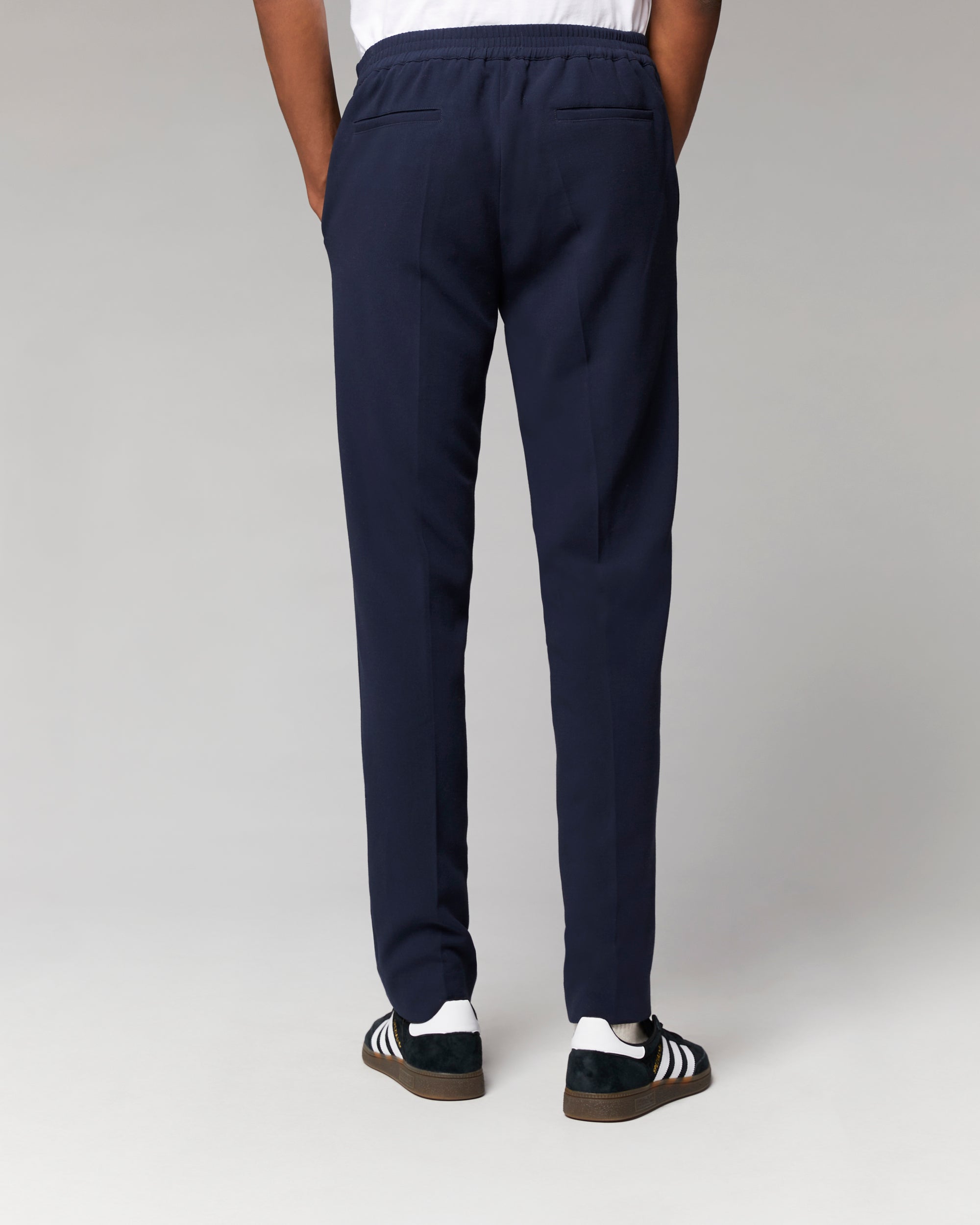 NAVY / NEW / QTY : 82 / Pantalon Droit Casual - Navy
