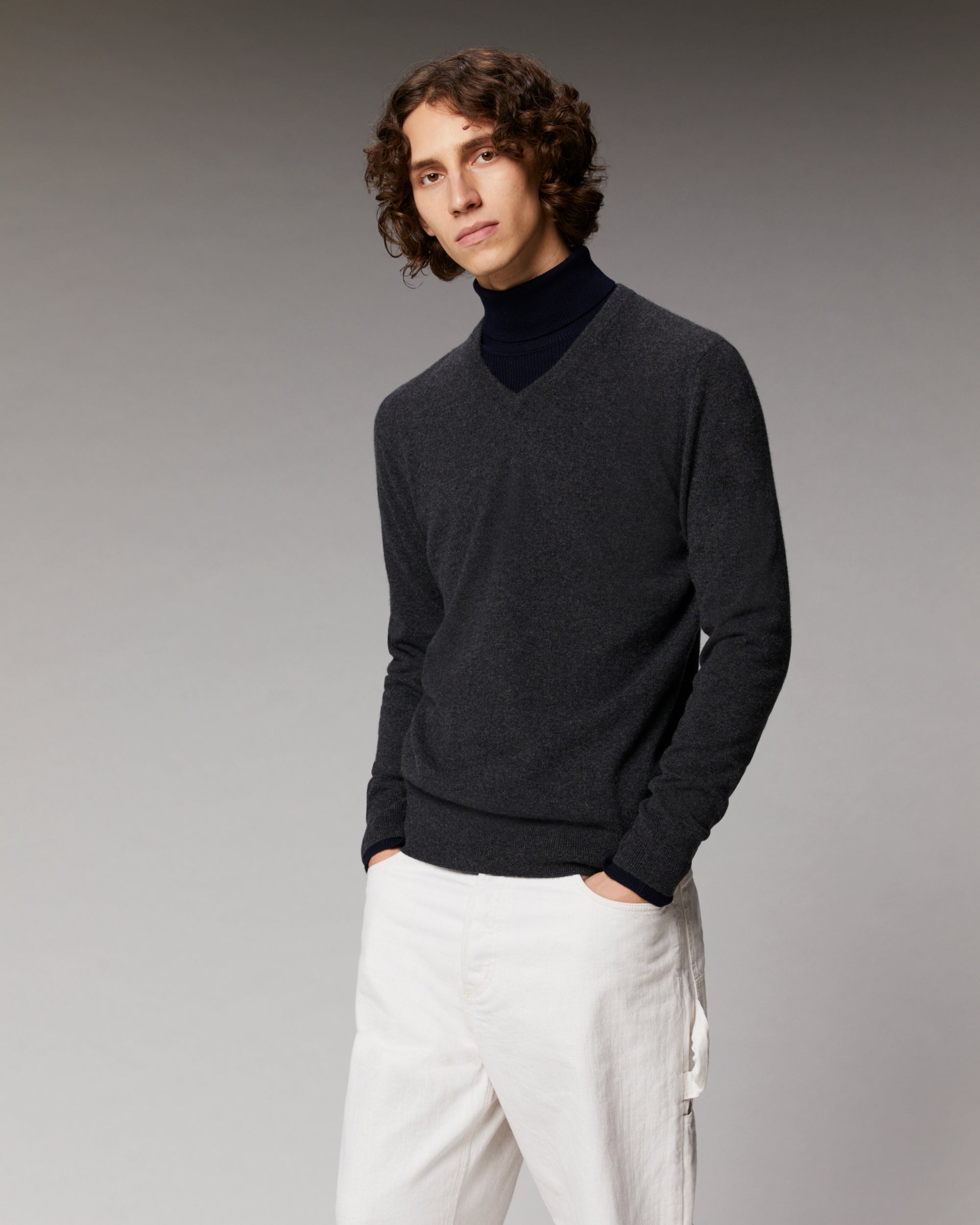 ANTHRACITE / DJV / QTY : 0 / Pull Col V Basique - Anthracite