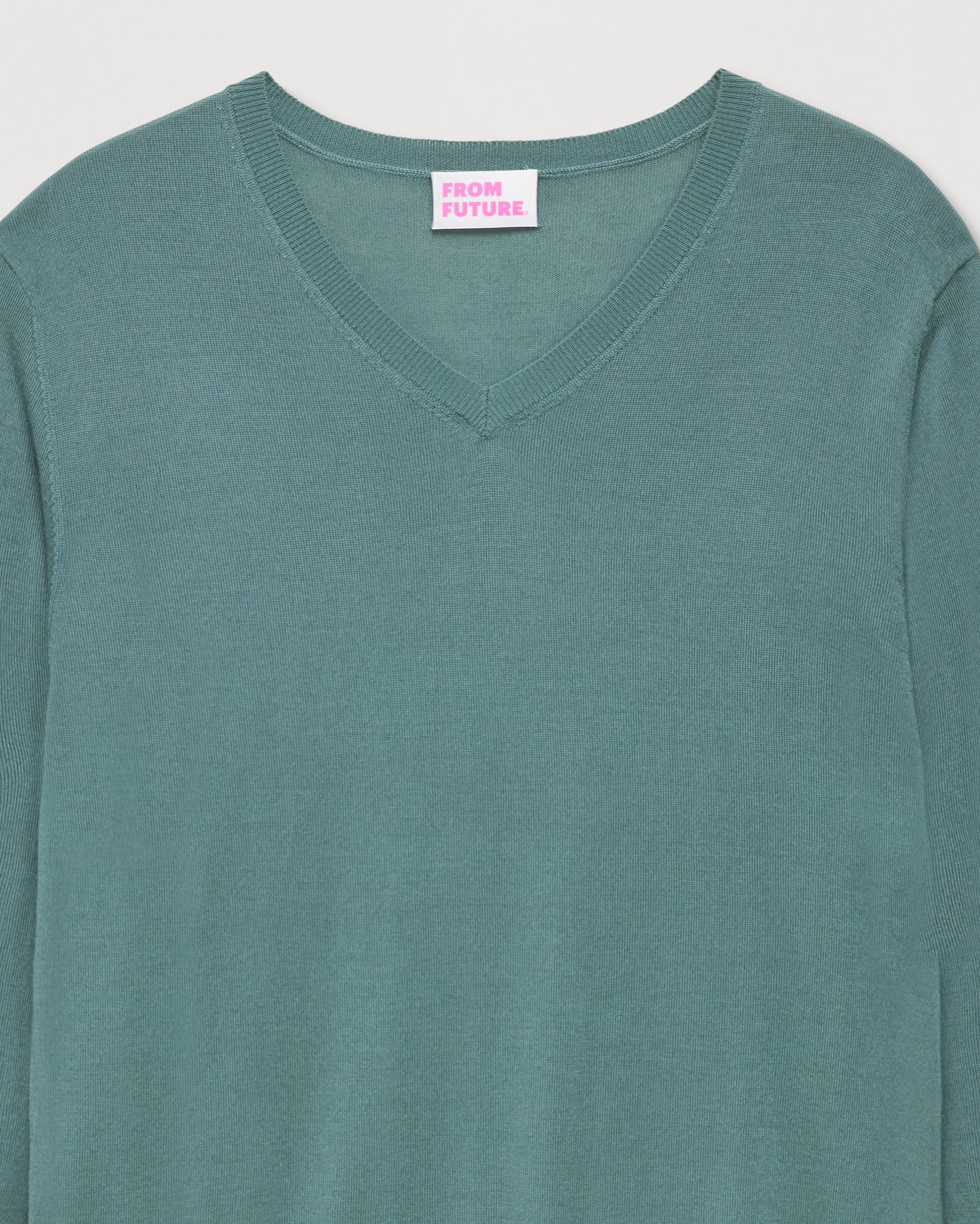 Pull classique à col V en laine mérinos - Washed Green