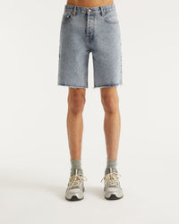 LIGHT BLUE / NEW / QTY : 9 / Short Bermuda Jack - Light Blue