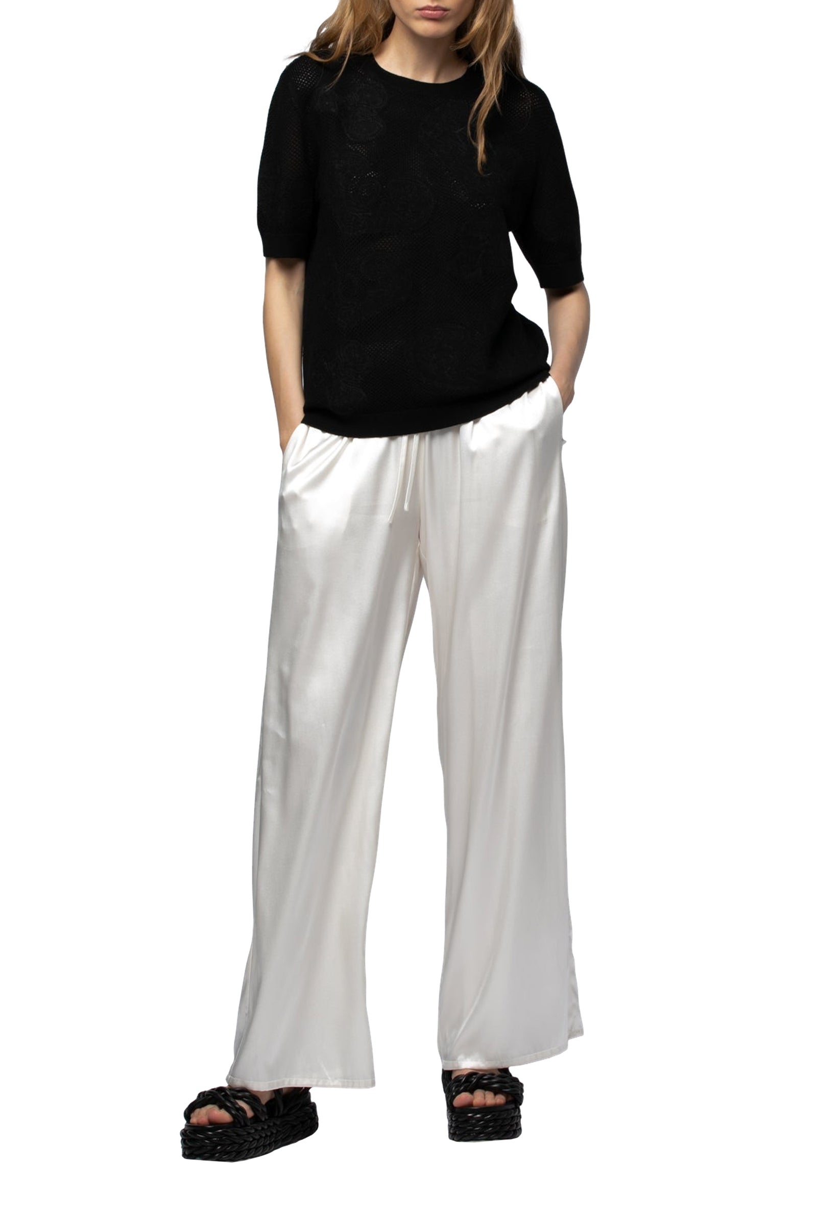 Tama knitted top with embroidered hearts - Black