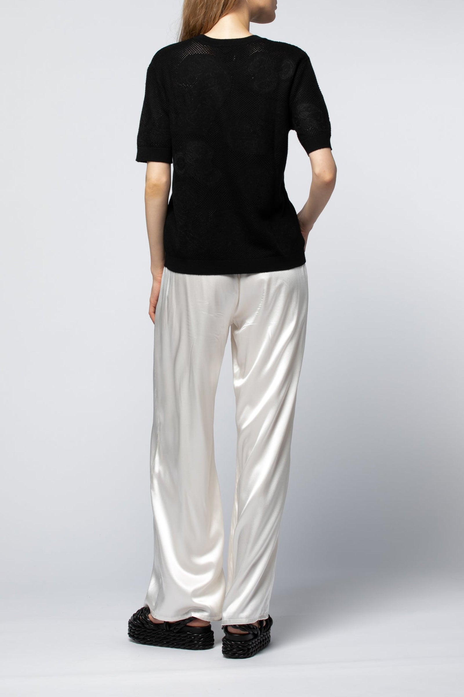 Tama knitted top with embroidered hearts - Black