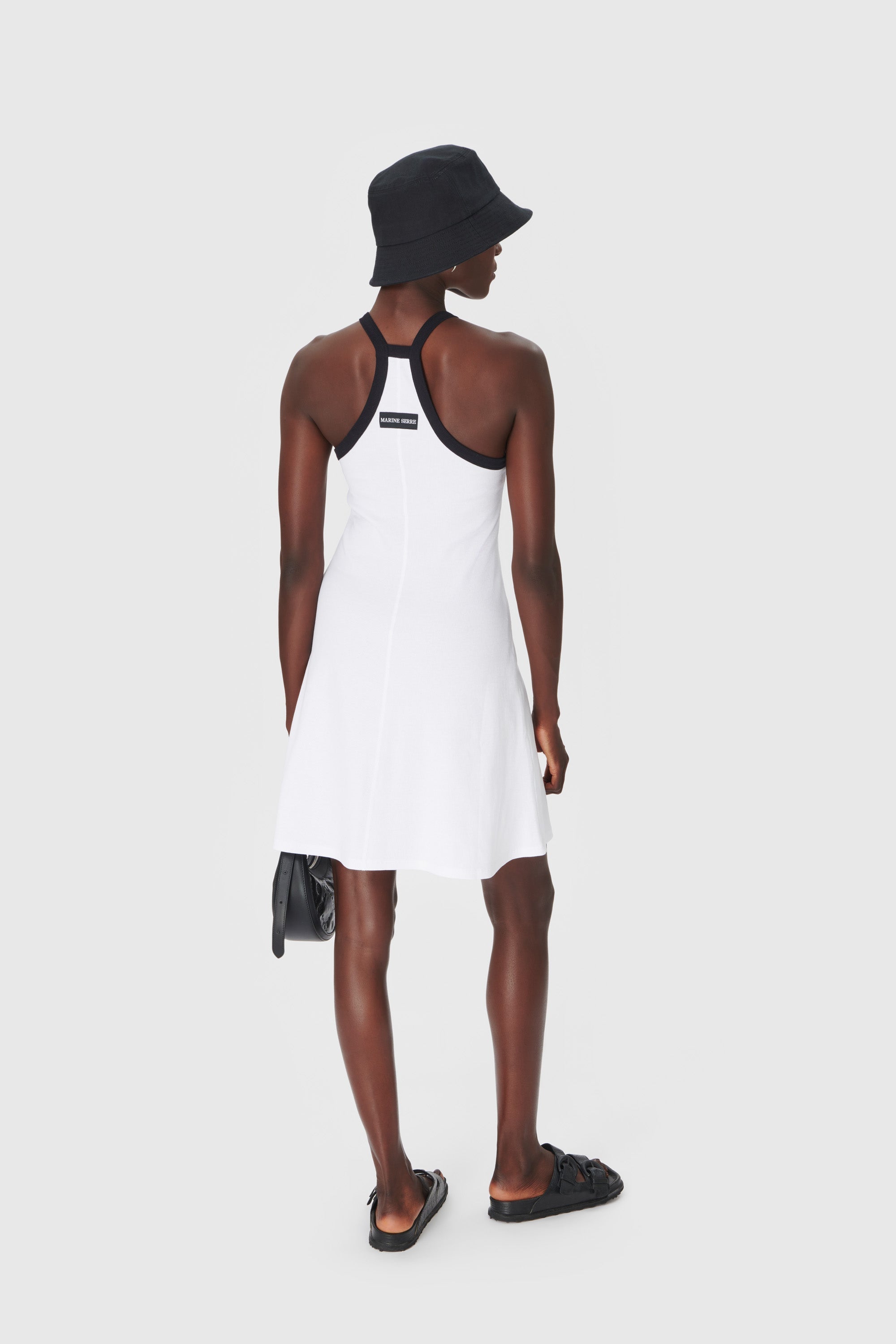 PRIX MARQUE : 75€_White Robe - White