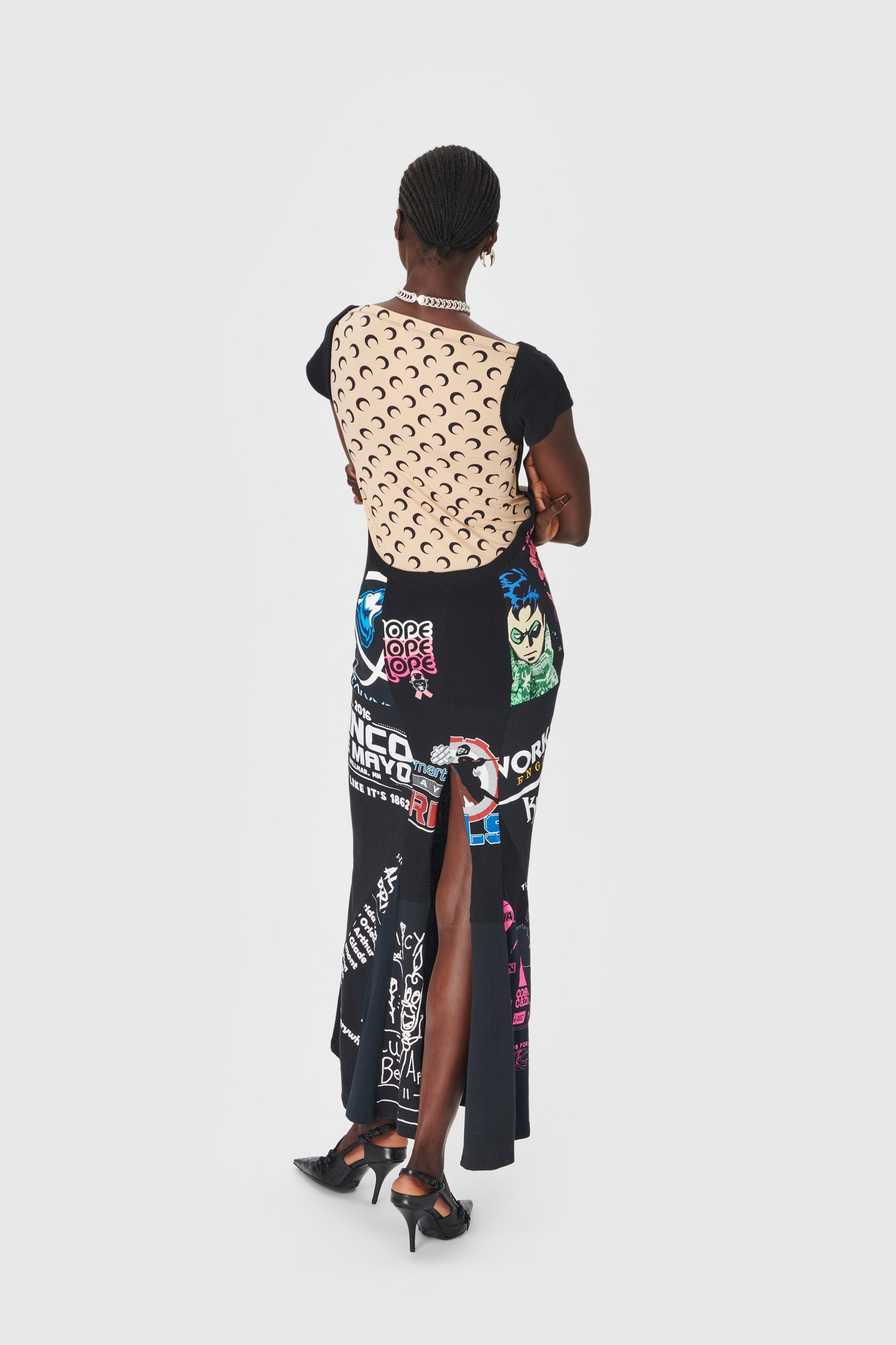 PRIX MARQUE : 390€_Black Robe - Black