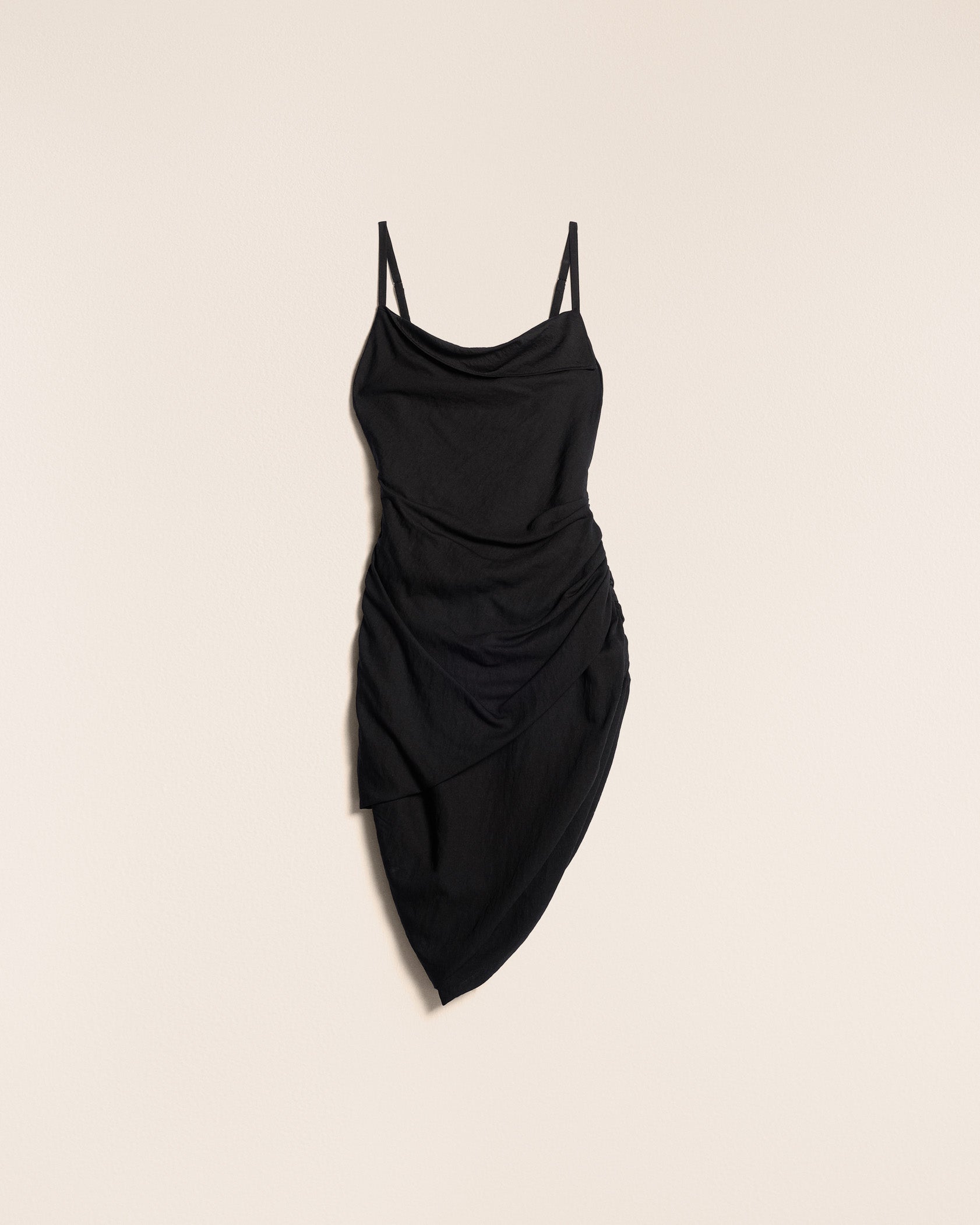 BLACK LA ROBE SAUDADE