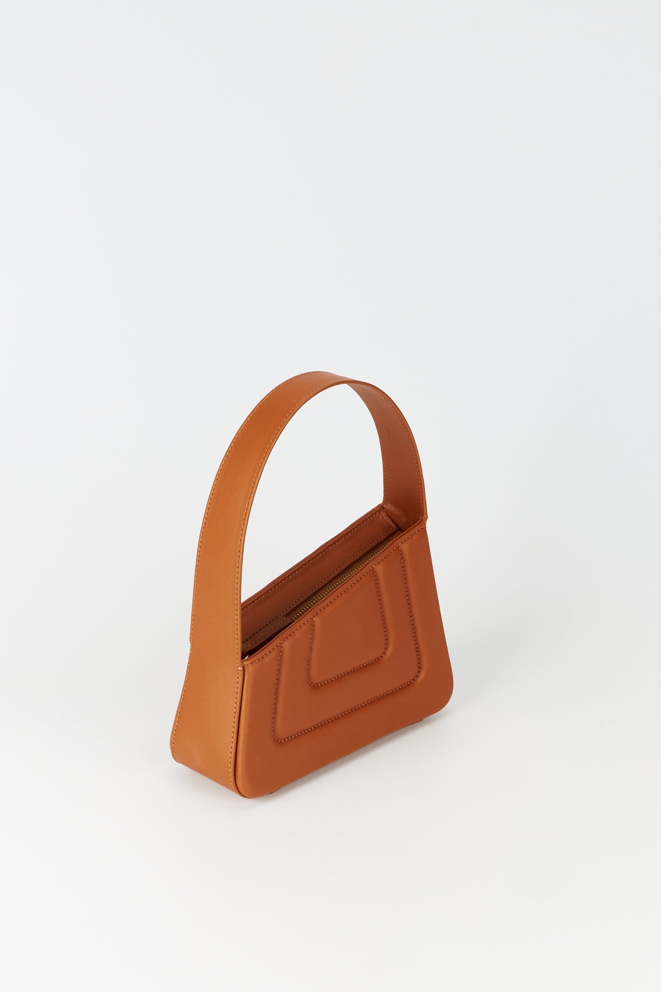 TABACCO Albert Jewel S quilted Mini-sac asymétrique en cuir matelassé