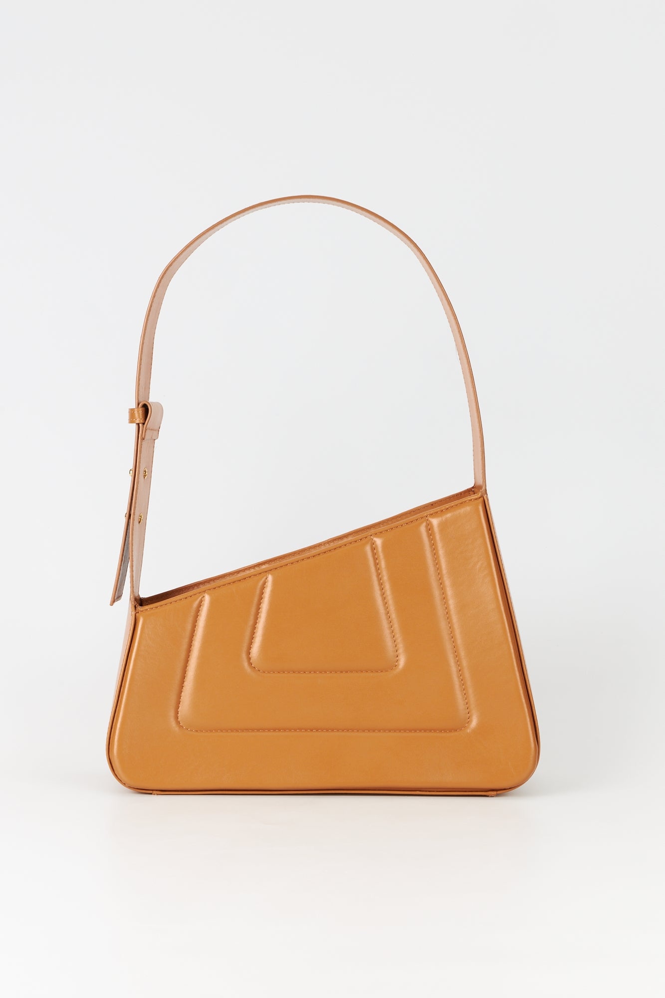 TABACCO Albert Jewel M quilted Sac matelassé en cuir asymétrique