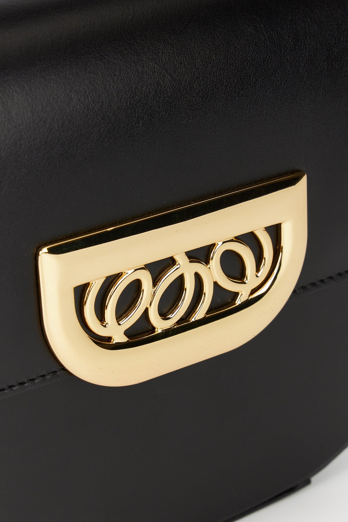Sac Martin M avec une boucle en cuir - Black