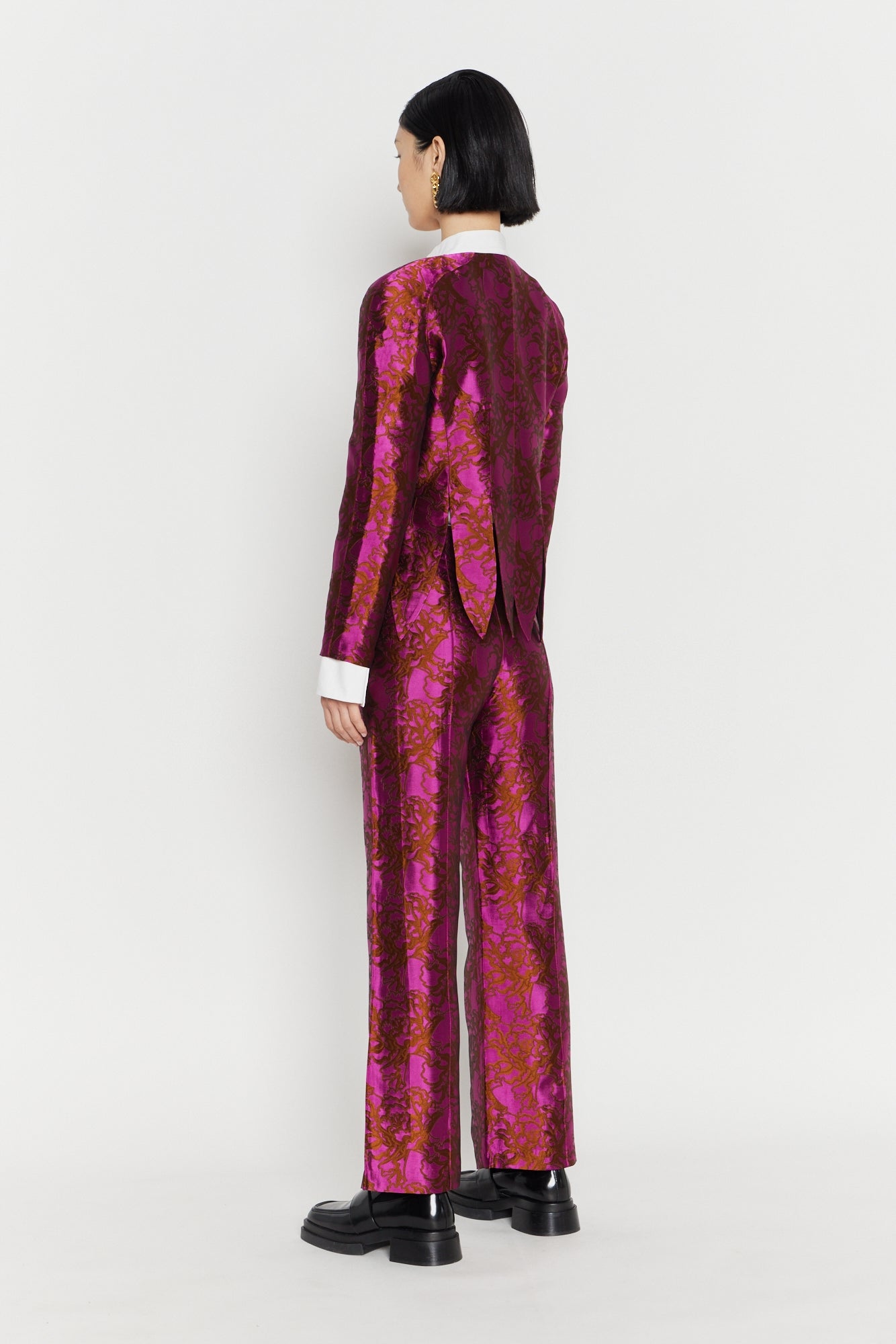FUSCHIA & BROWN  WADE SATIN JACQUARD Veste asymétrique