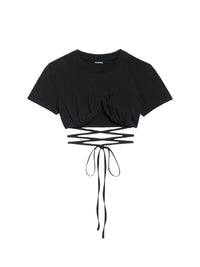 55€ / 13 sold //113 QTY / ST12%   T-shirt court Baci à lacets - Black