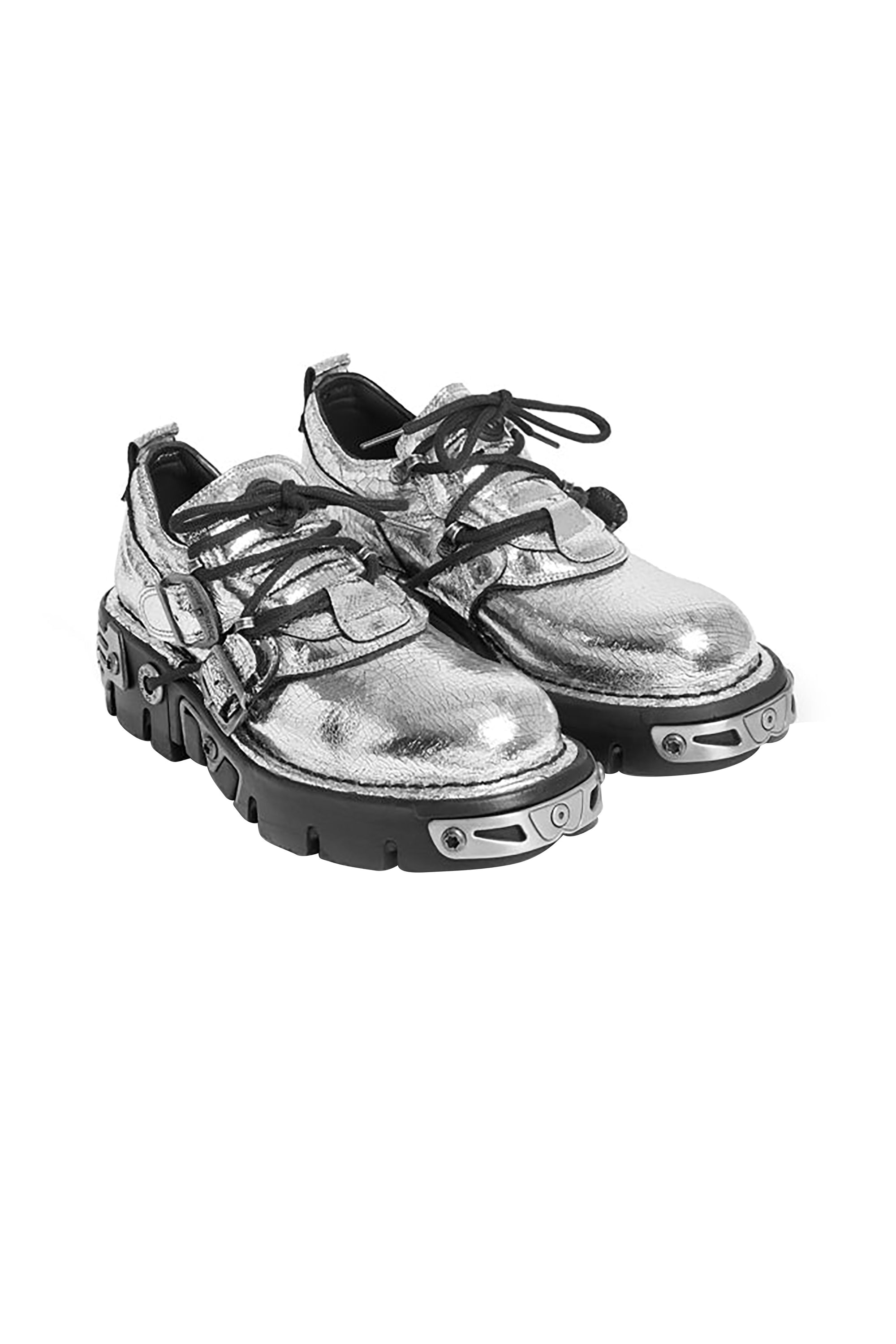 Silver Bottes - Silver