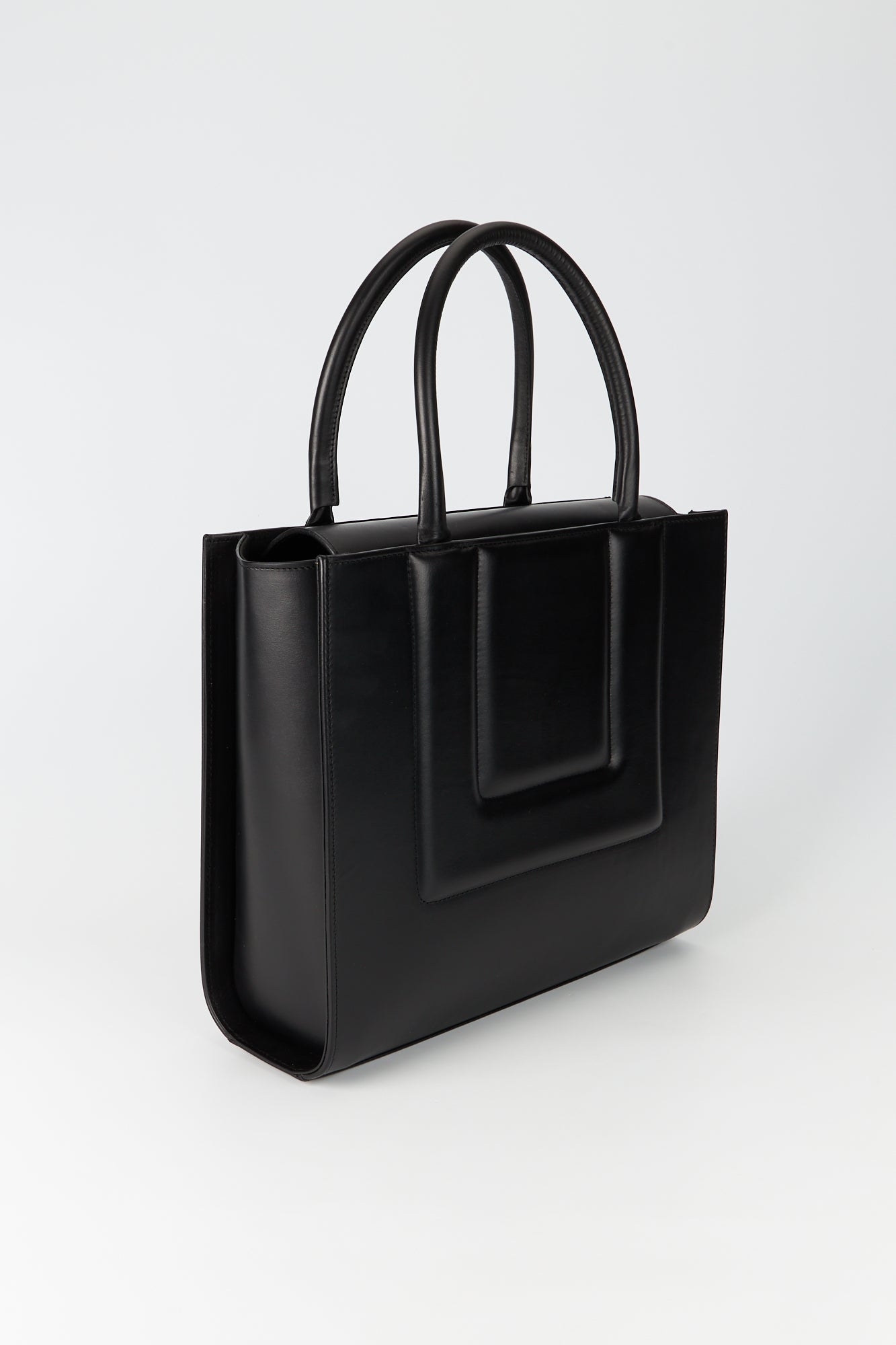 BLACK MEDIUM SOL TOTE QUILTED sac fourre-tout structuré en cuir