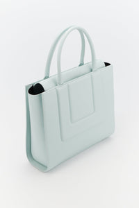 LIGHT BLUE MEDIUM SOL TOTE QUILTED sac fourre-tout structuré en cuir