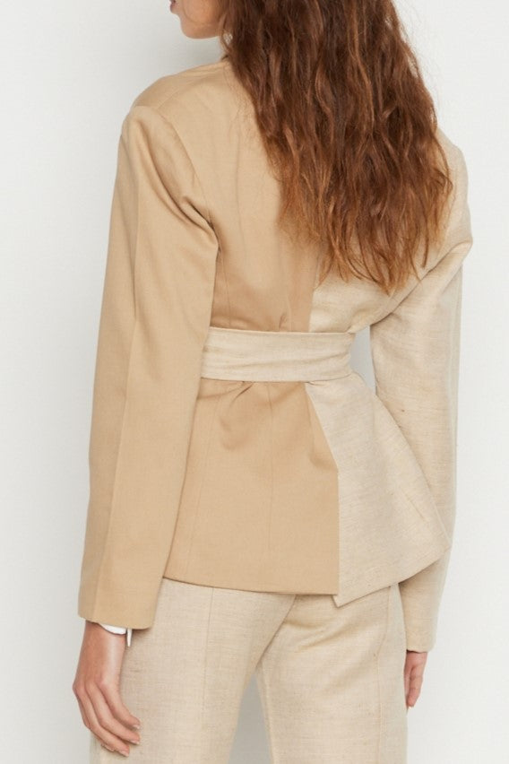 BEIGE & SAND HENRY JACKET BICOLOR FRONT Blazer ceinturé