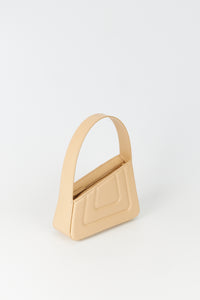 BEIGE ALBERT SMALL QUILTED Mini-sac asymétrique en cuir matelassé