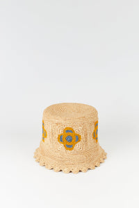 YELLOW & BLUE BOB HAT FLOWER RAFFIA Chapeau bob au crochet avec motif floral