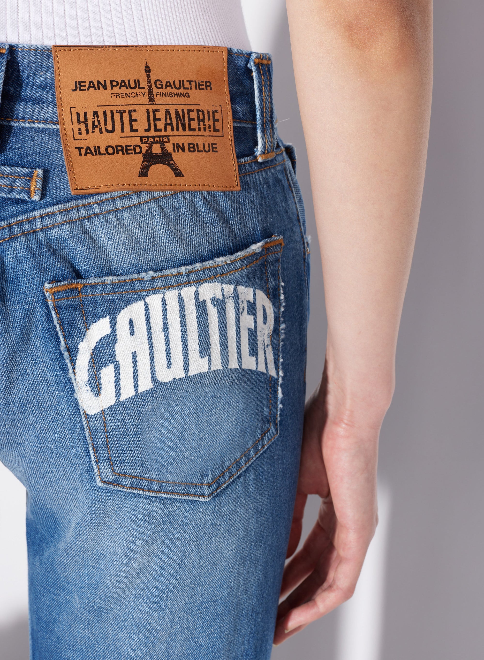 Pantalon imprimé au dos en denim - Vintage Blue & White