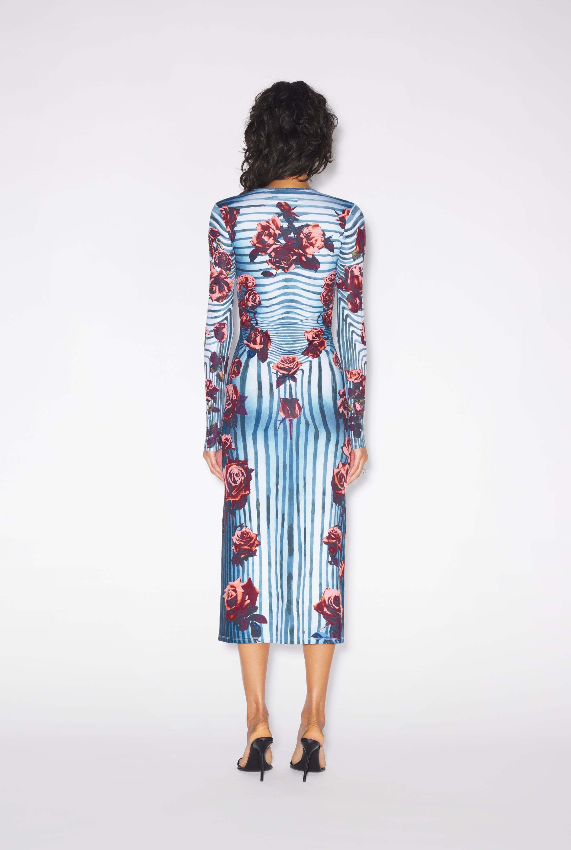 Robe Body Morphing Flower - Blue & Red & White