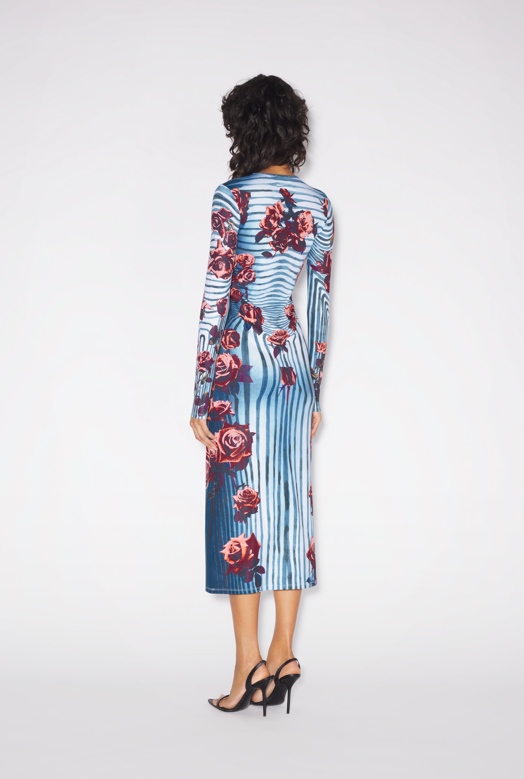 Robe Body Morphing Flower - Blue & Red & White