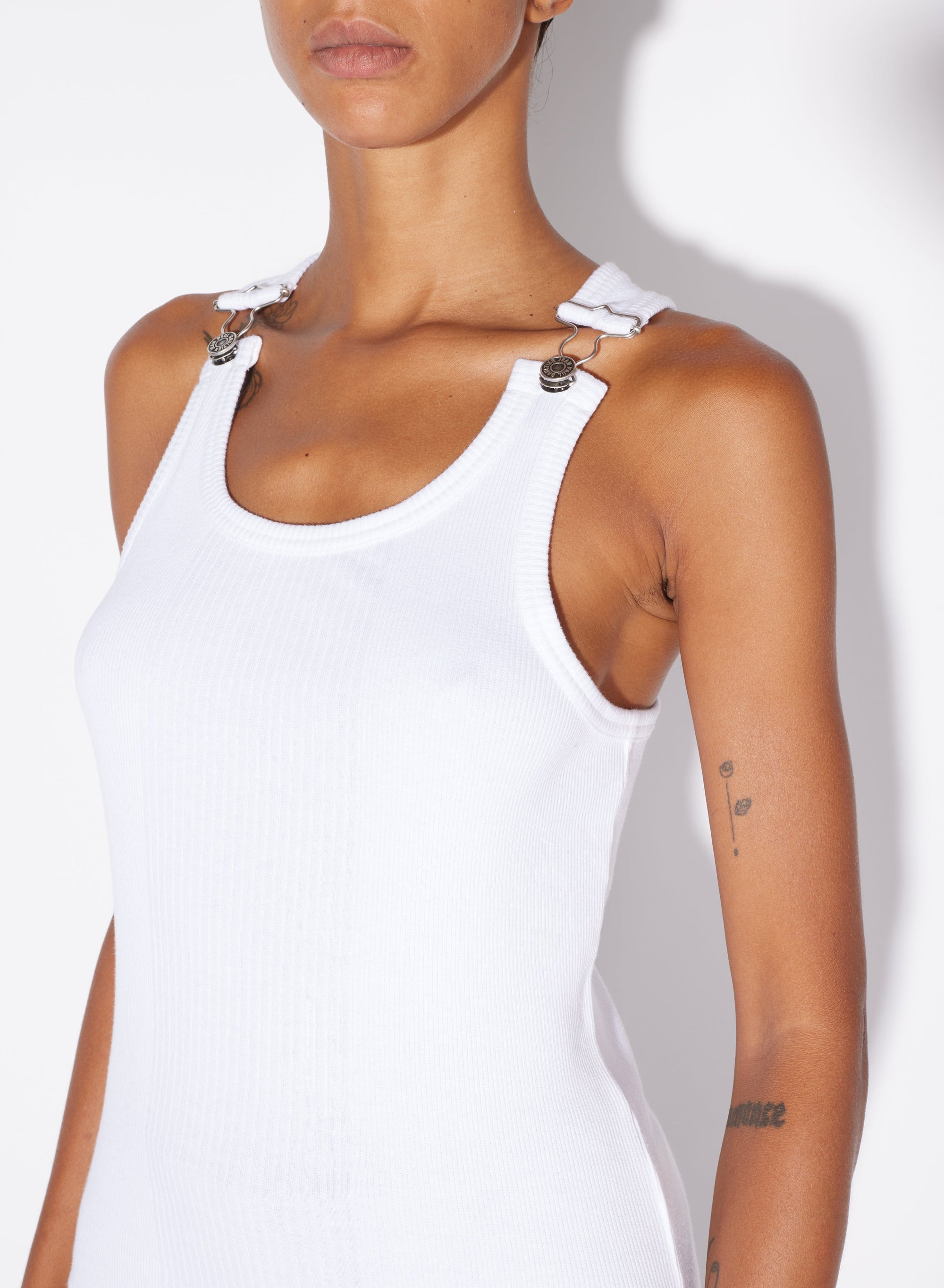 Débardeur avec crochet métallique - White