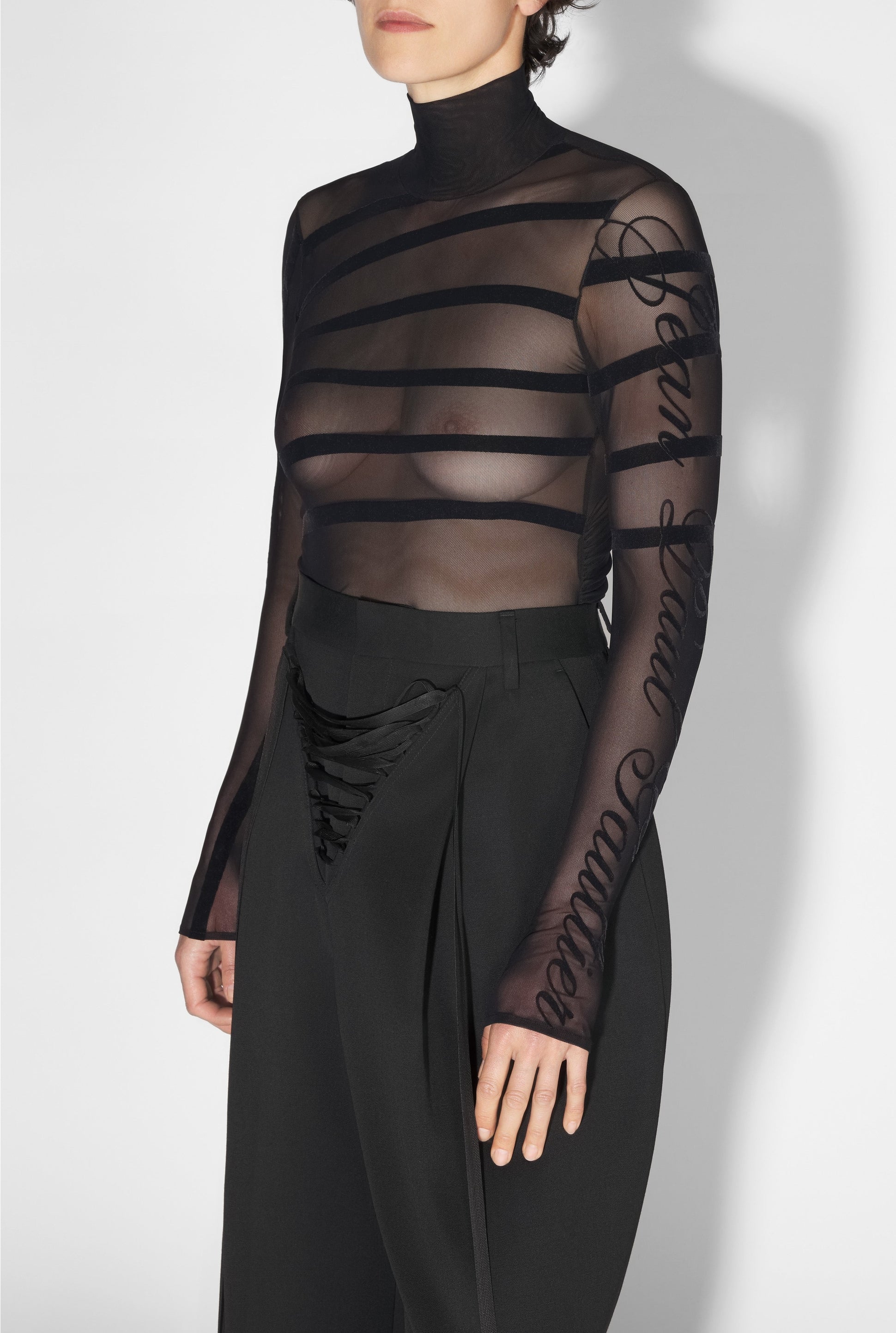 Long-sleeved tulle bodysuit - Black & Black